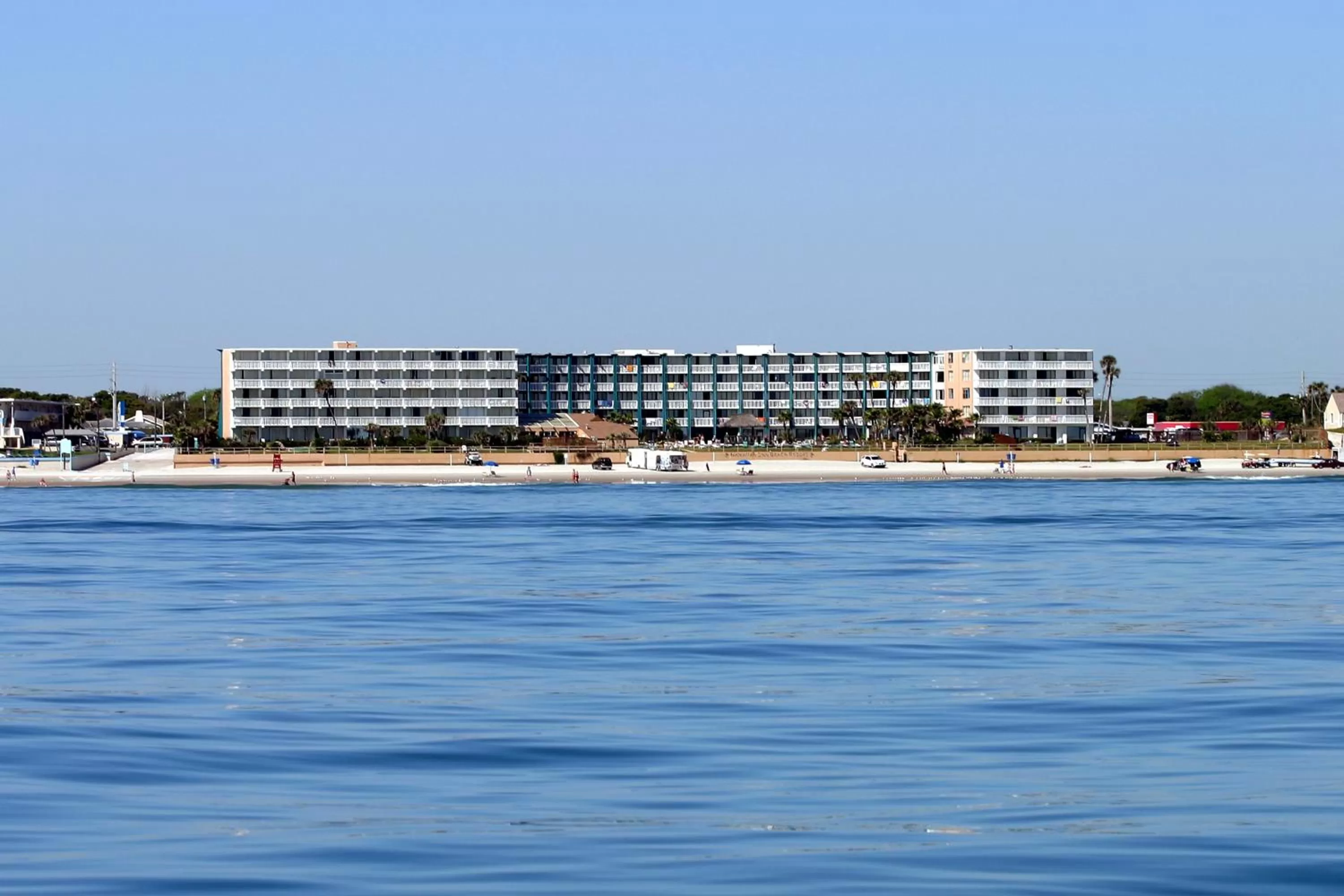 Beach, Property Building in Daytona Beach Hawaiian Inn