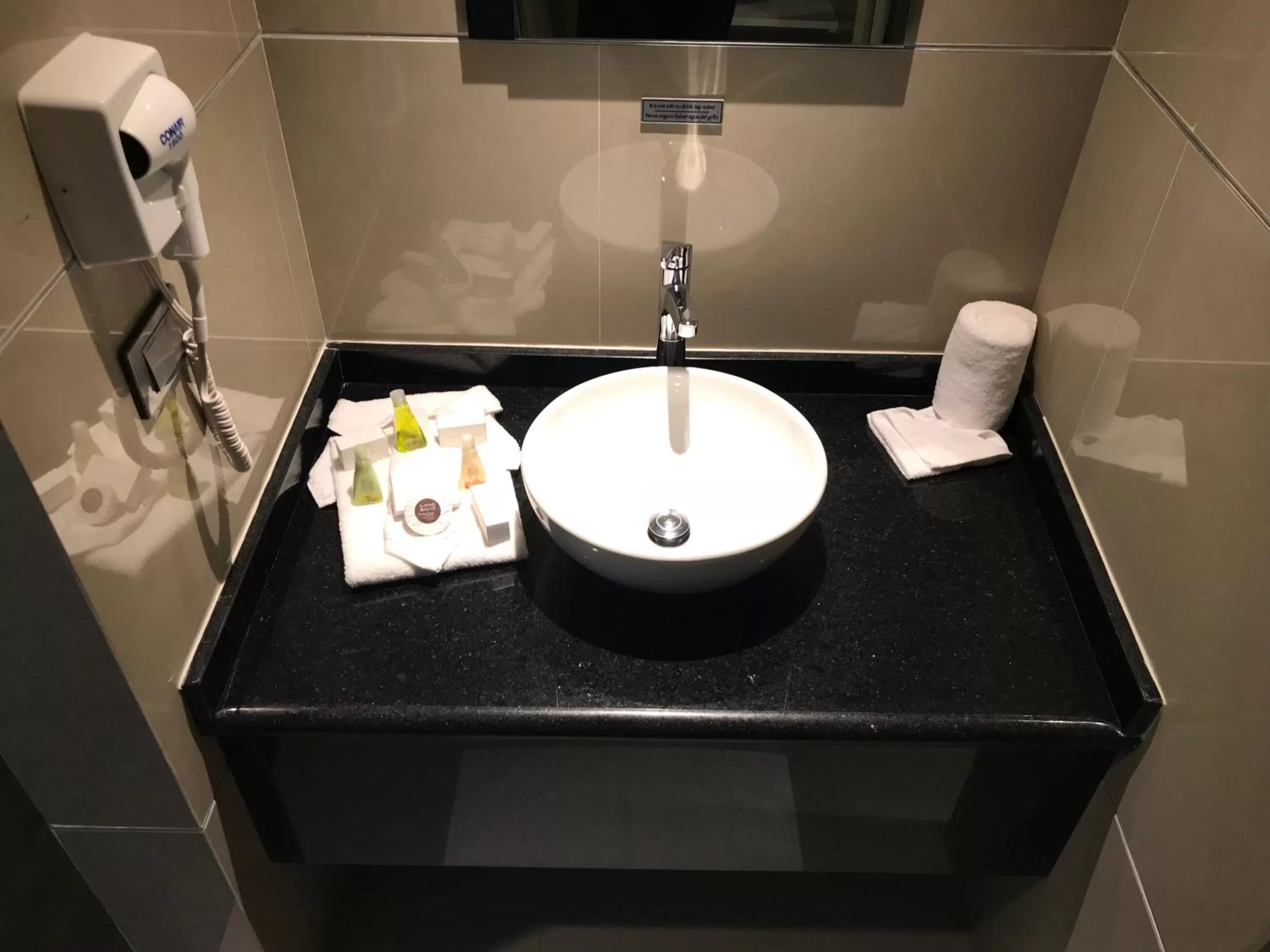 Bathroom in Best Western Plus Metepec & Suites