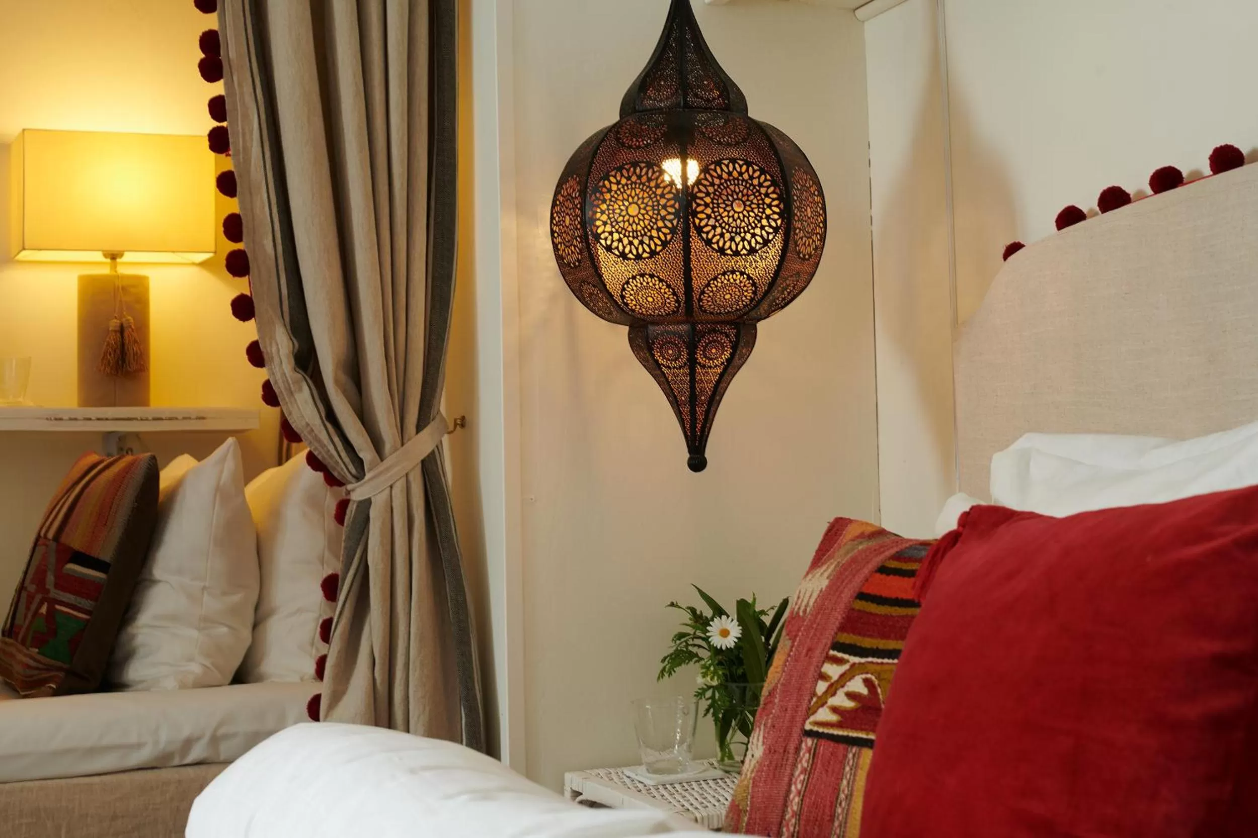 Bed in Hotell Bäckagården