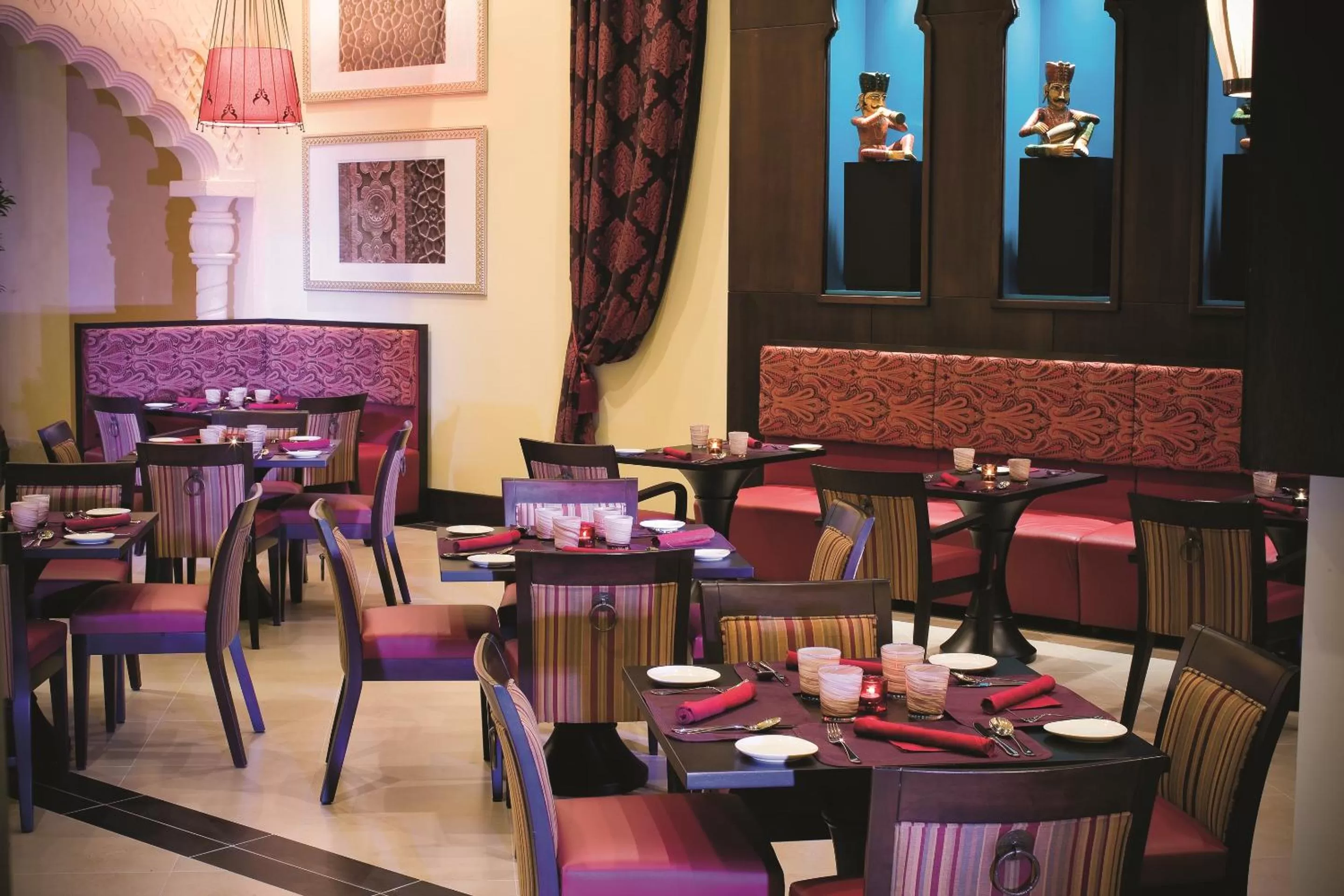 Restaurant/places to eat in Oaks Ibn Battuta Gate Dubai