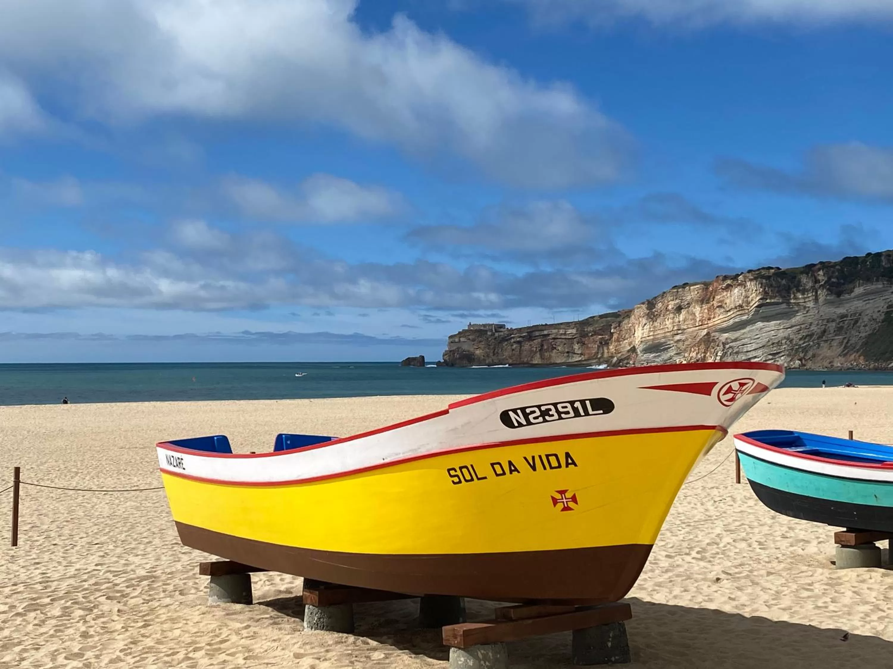 Beach in Spray B&B Sitio in Nazare Mini bar, European style