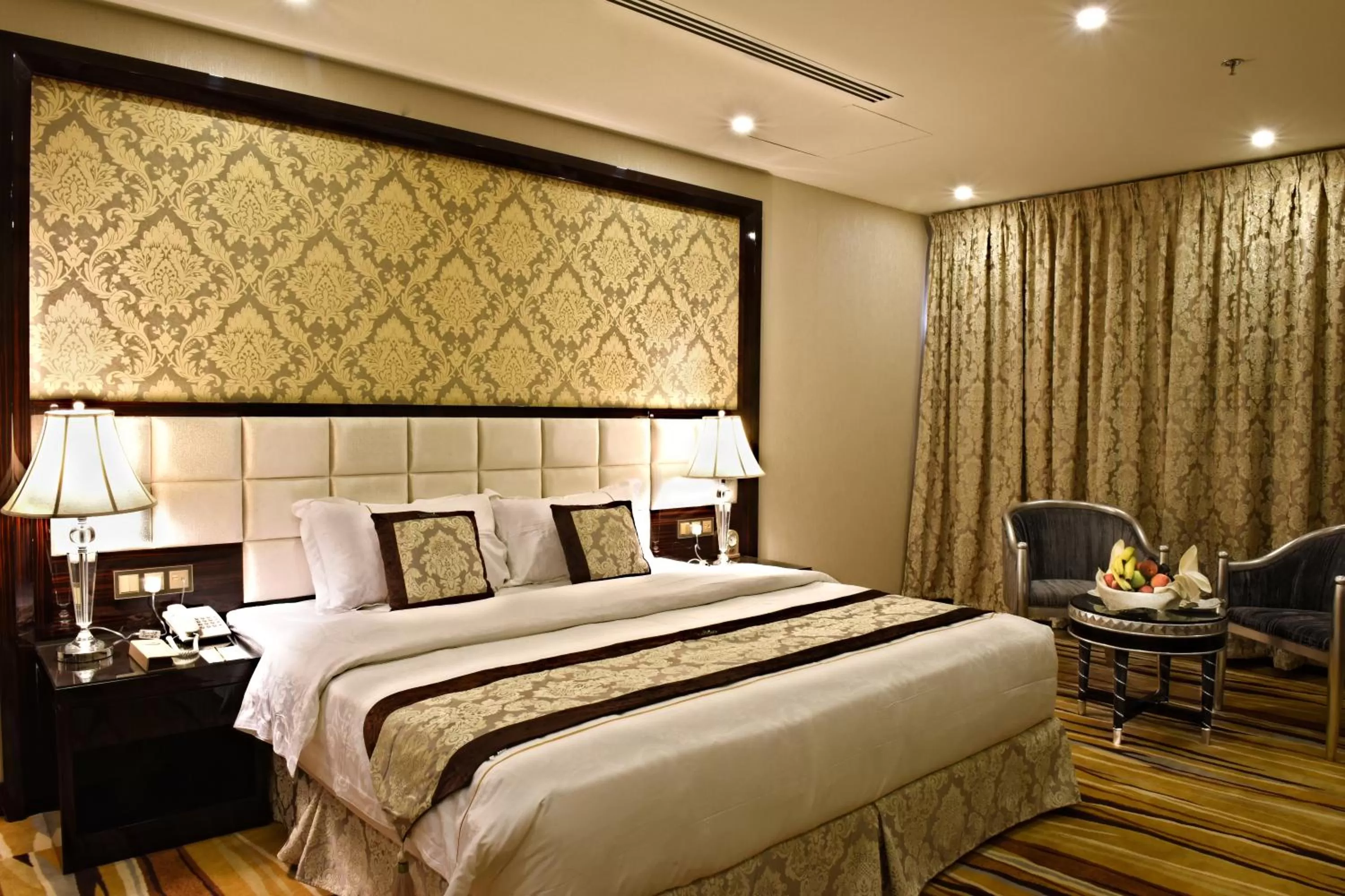 bunk bed, Bed in Garden Plaza Hotel