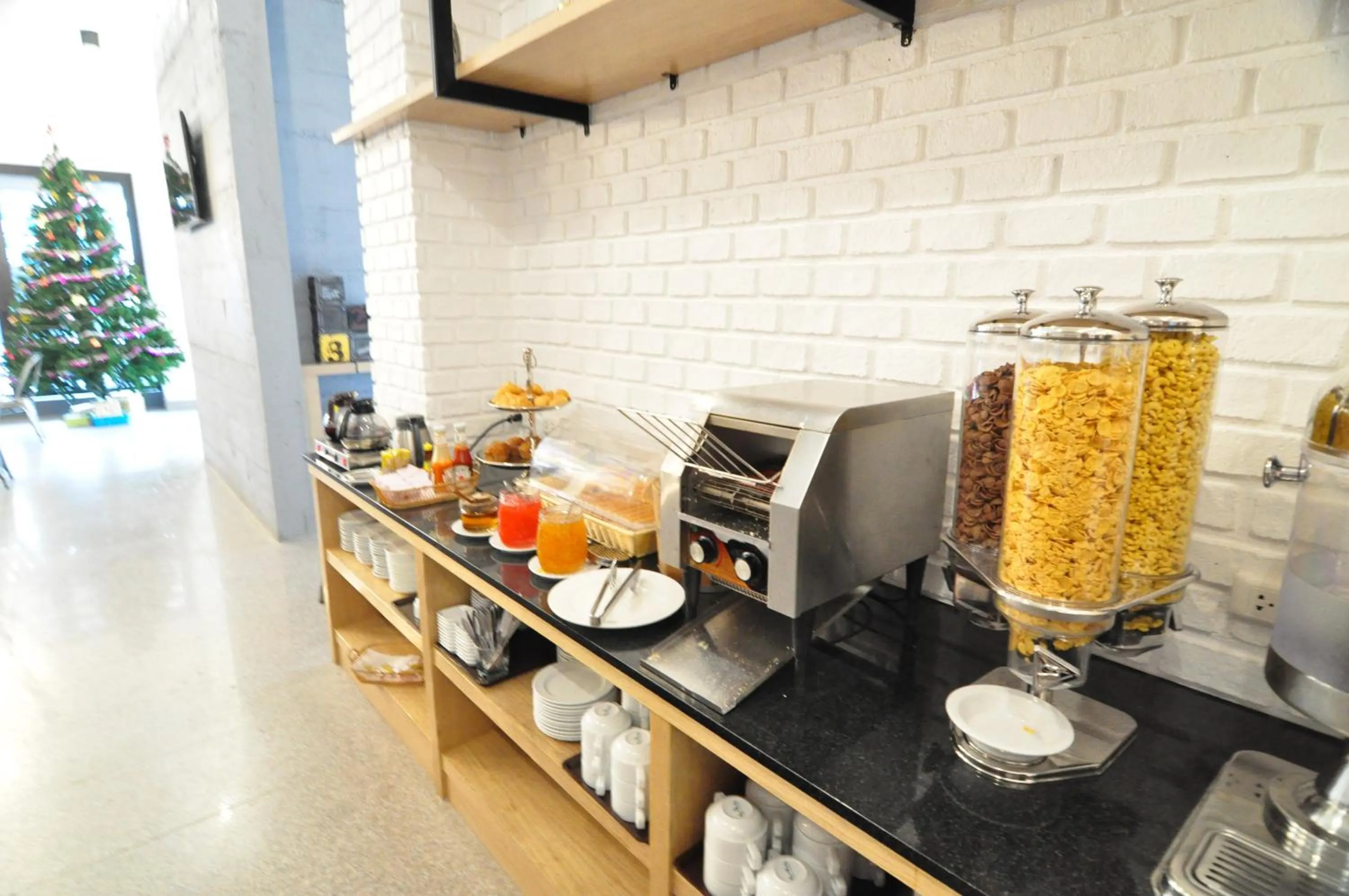 Restaurant/places to eat in Forty Winks Phuket Hotel