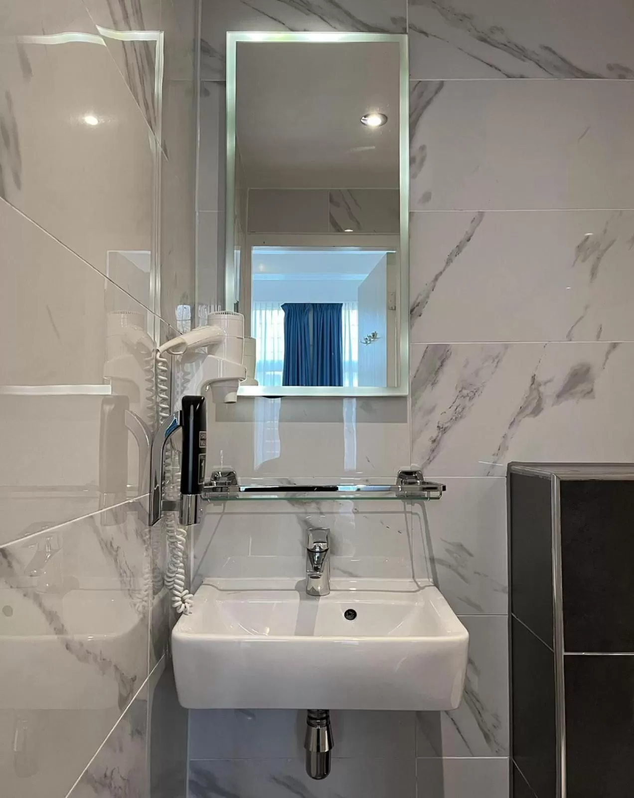 Facade Hotel Amsterdam