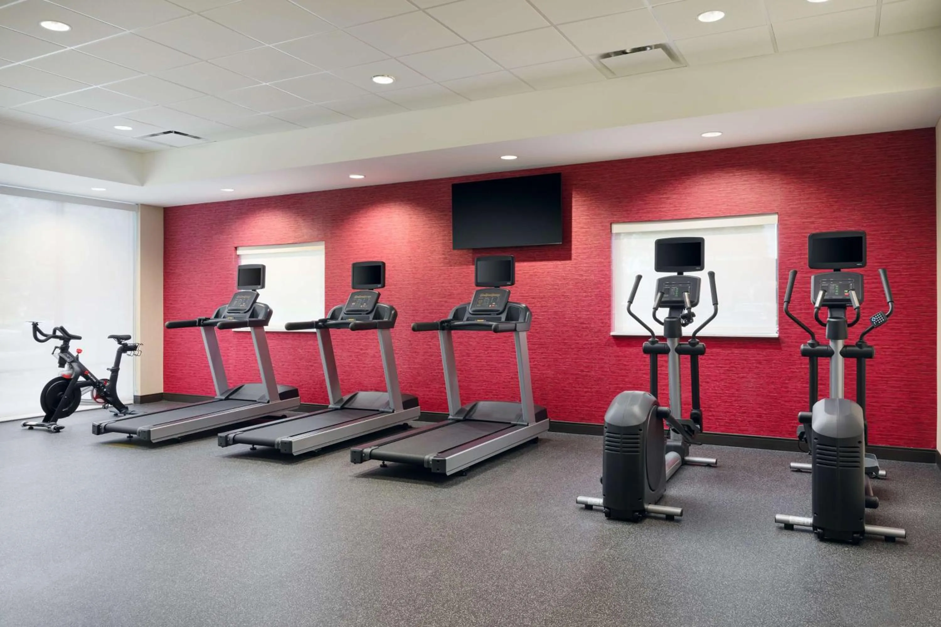 Fitness centre/facilities in Home2 Suites By Hilton Richmond Glenside