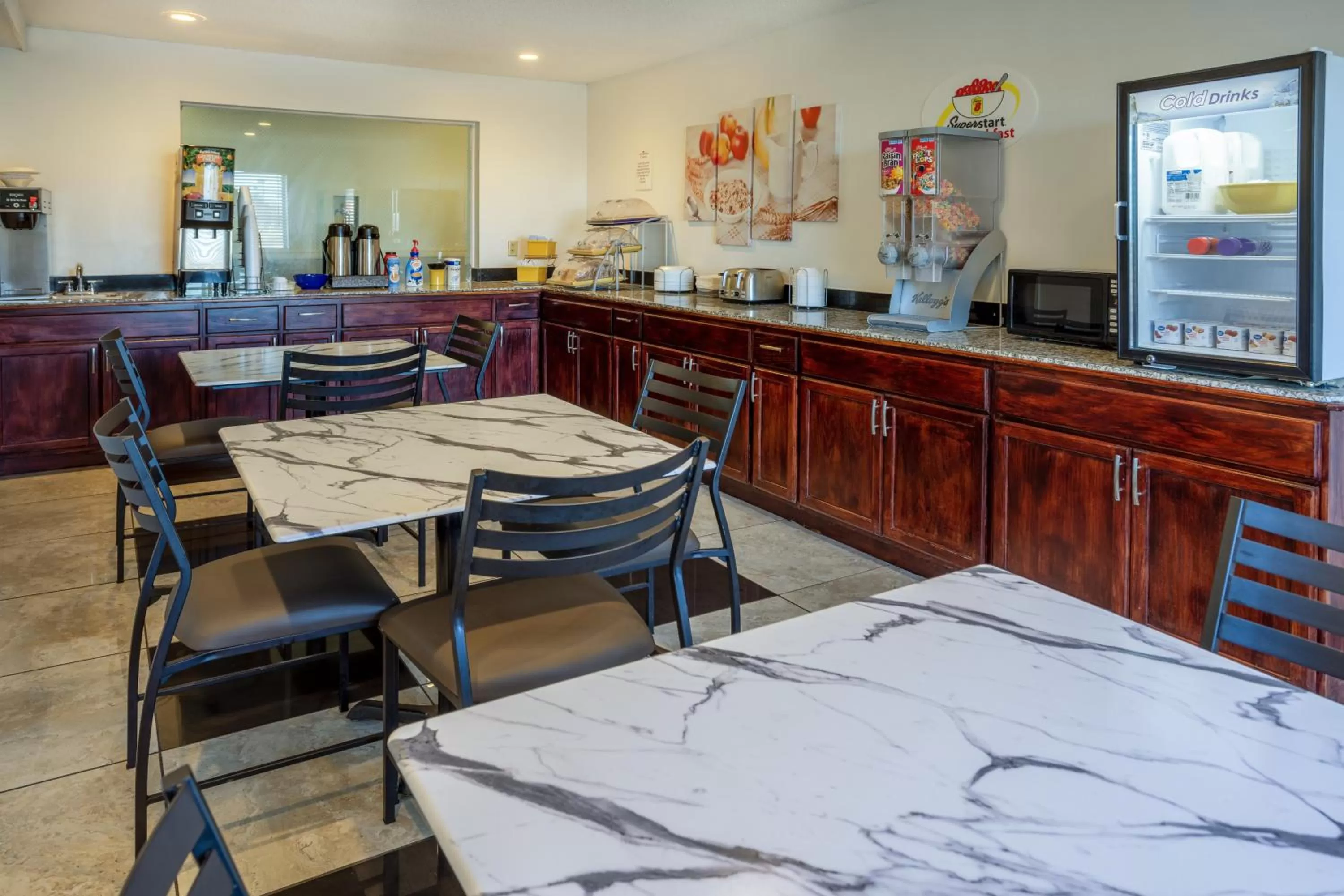 Breakfast in Super 8 by Wyndham Villa Rica