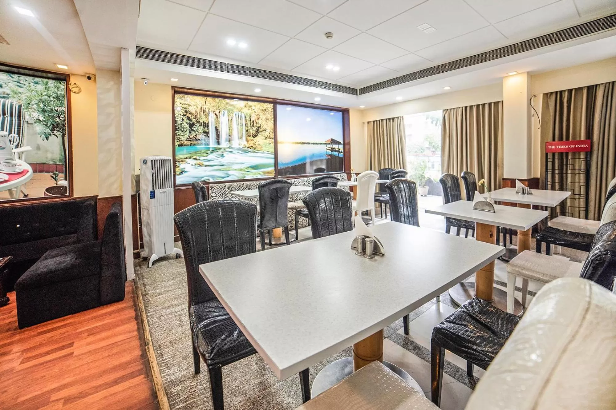 Restaurant/places to eat in FabHotel BMK Grand