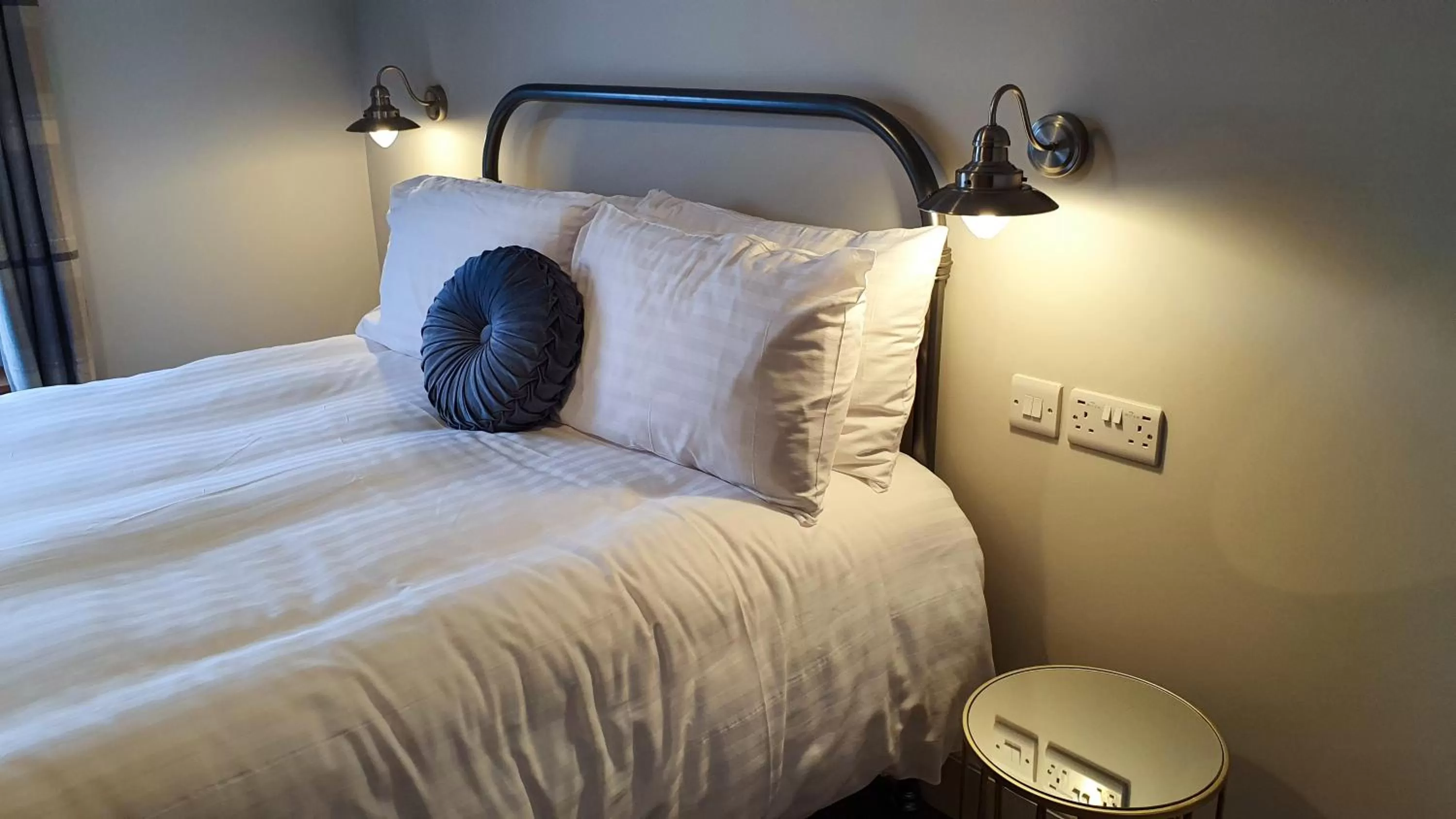 Bedroom, Bed in The Adam and Eve