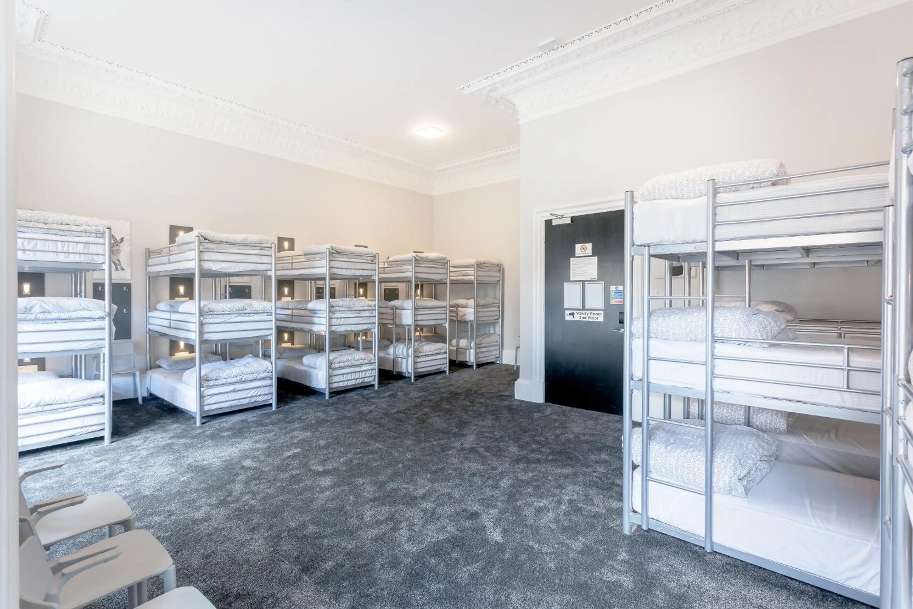 bunk bed, Bed in West End Hotel