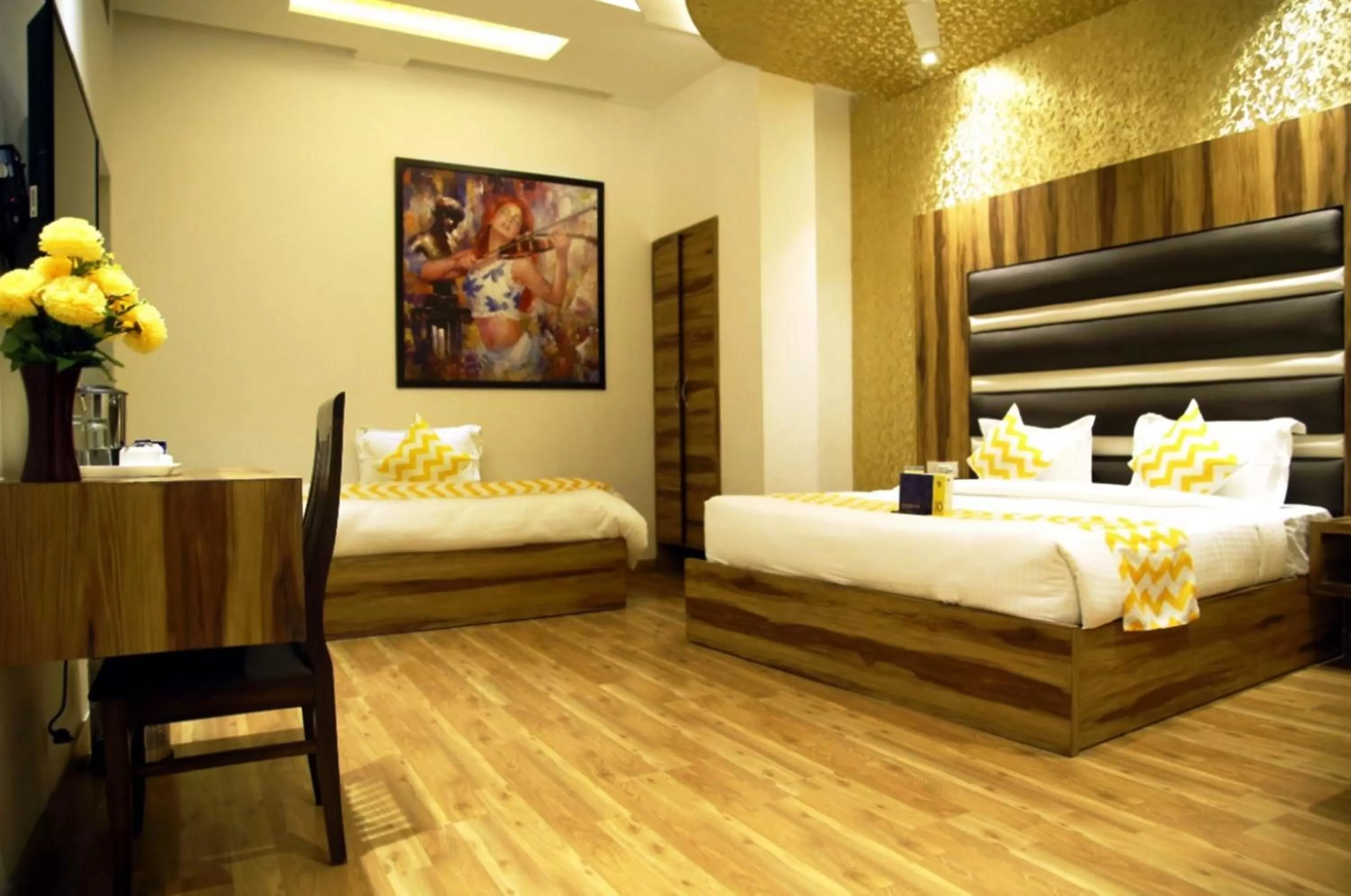 Executive Triple Room in Crestline Sallow Club