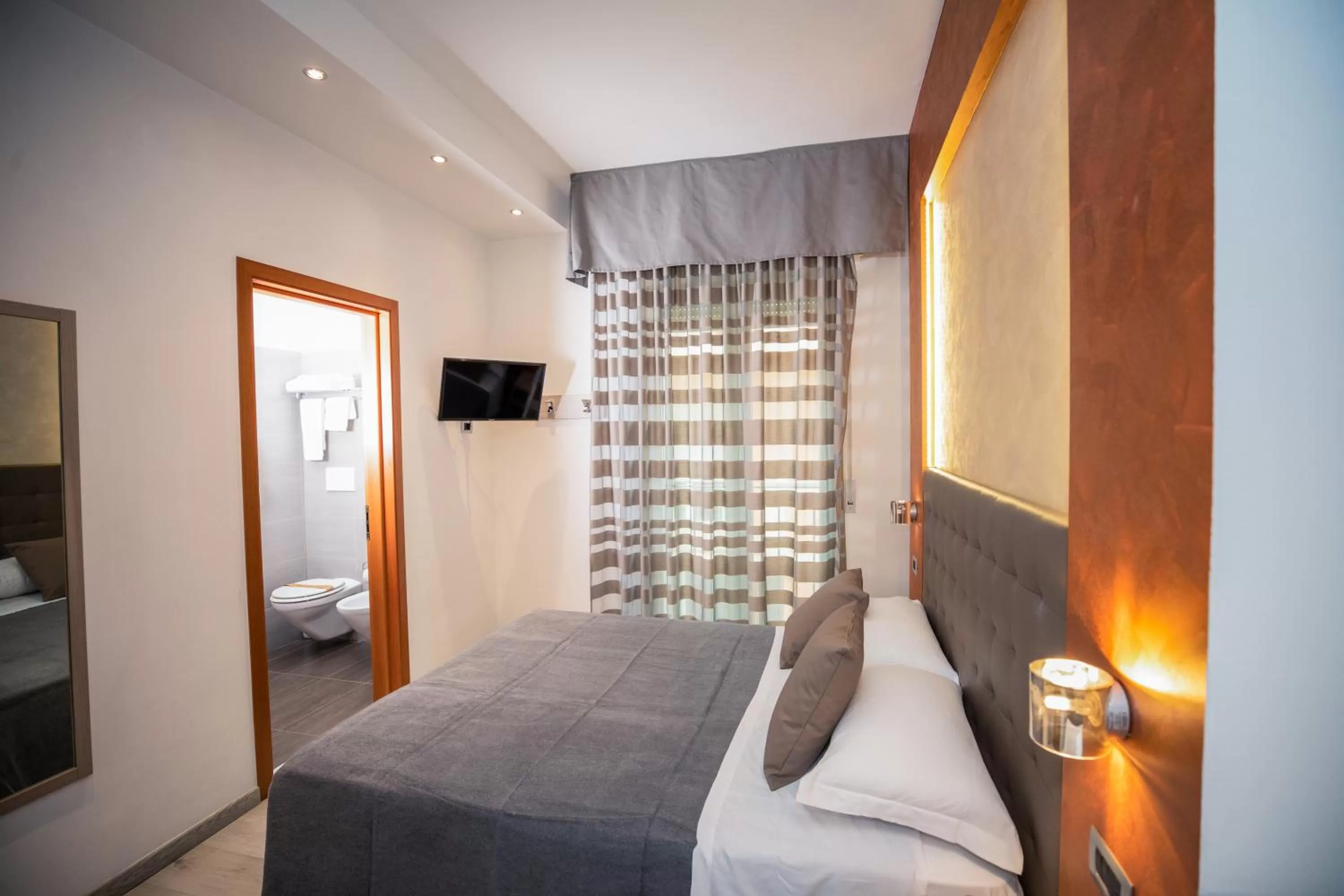 Bed in Hotel Gabbiano