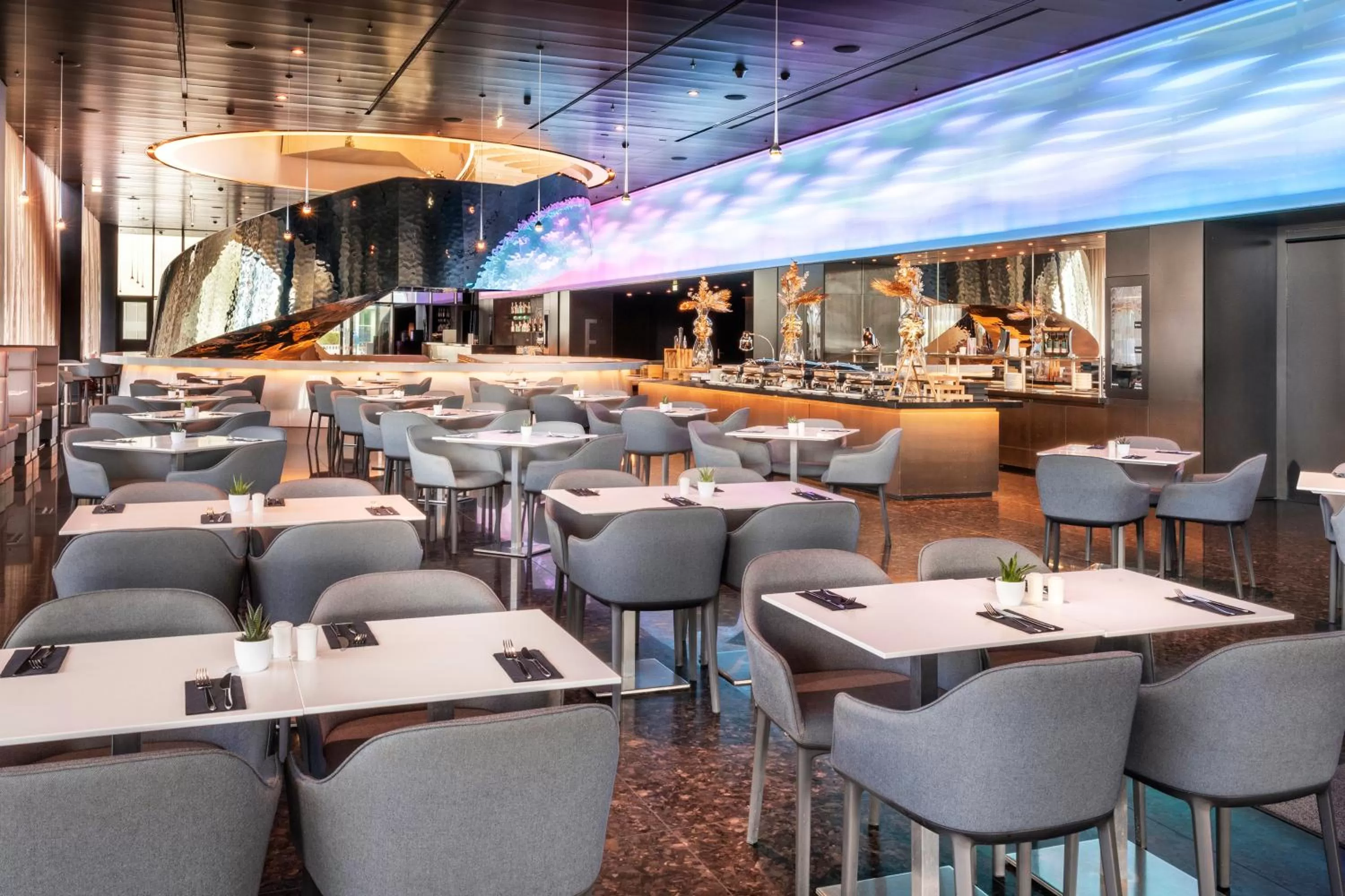 Restaurant/places to eat in Melia Vienna