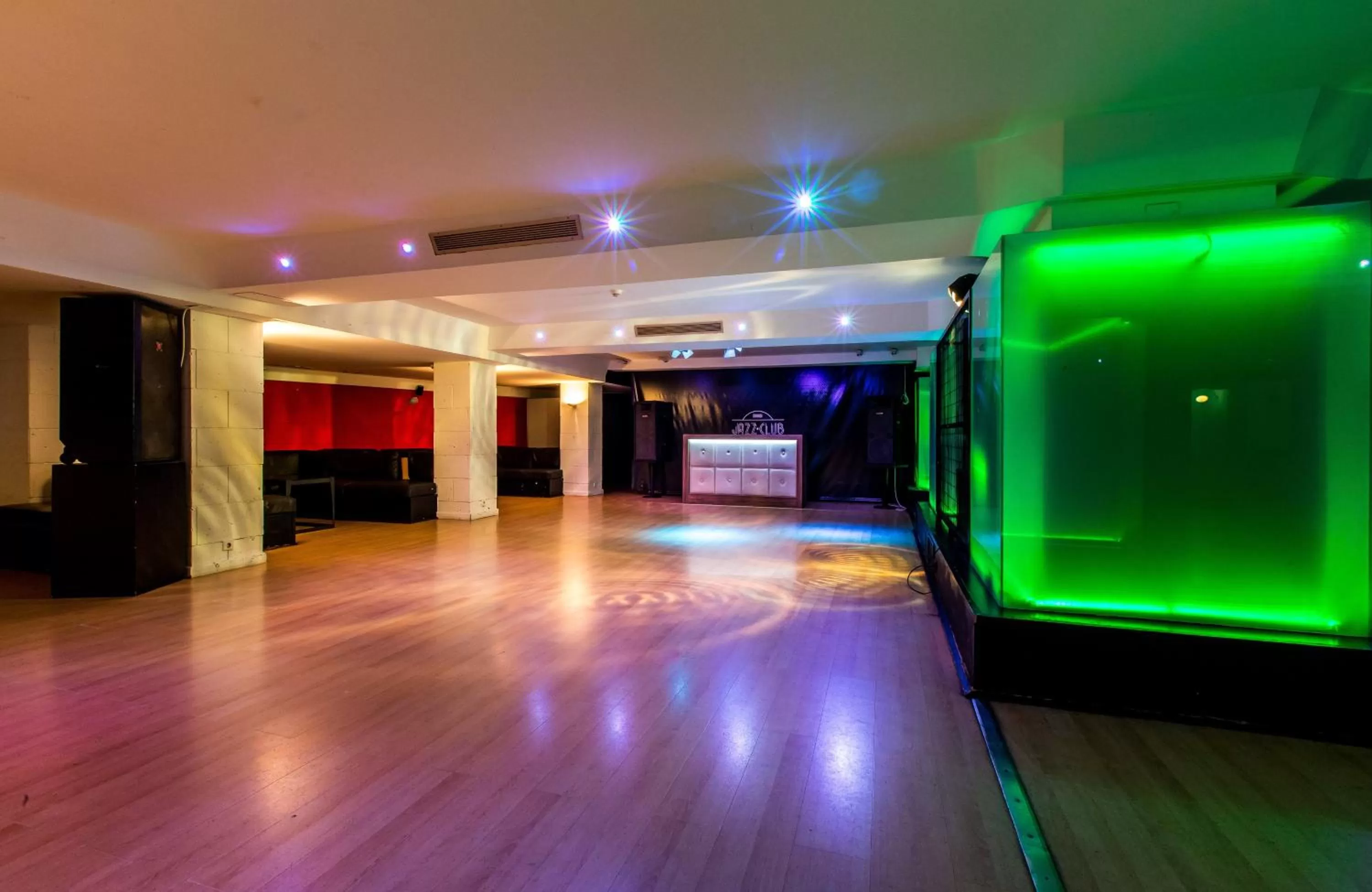 Banquet/Function facilities in Leonardo Hotel Granada