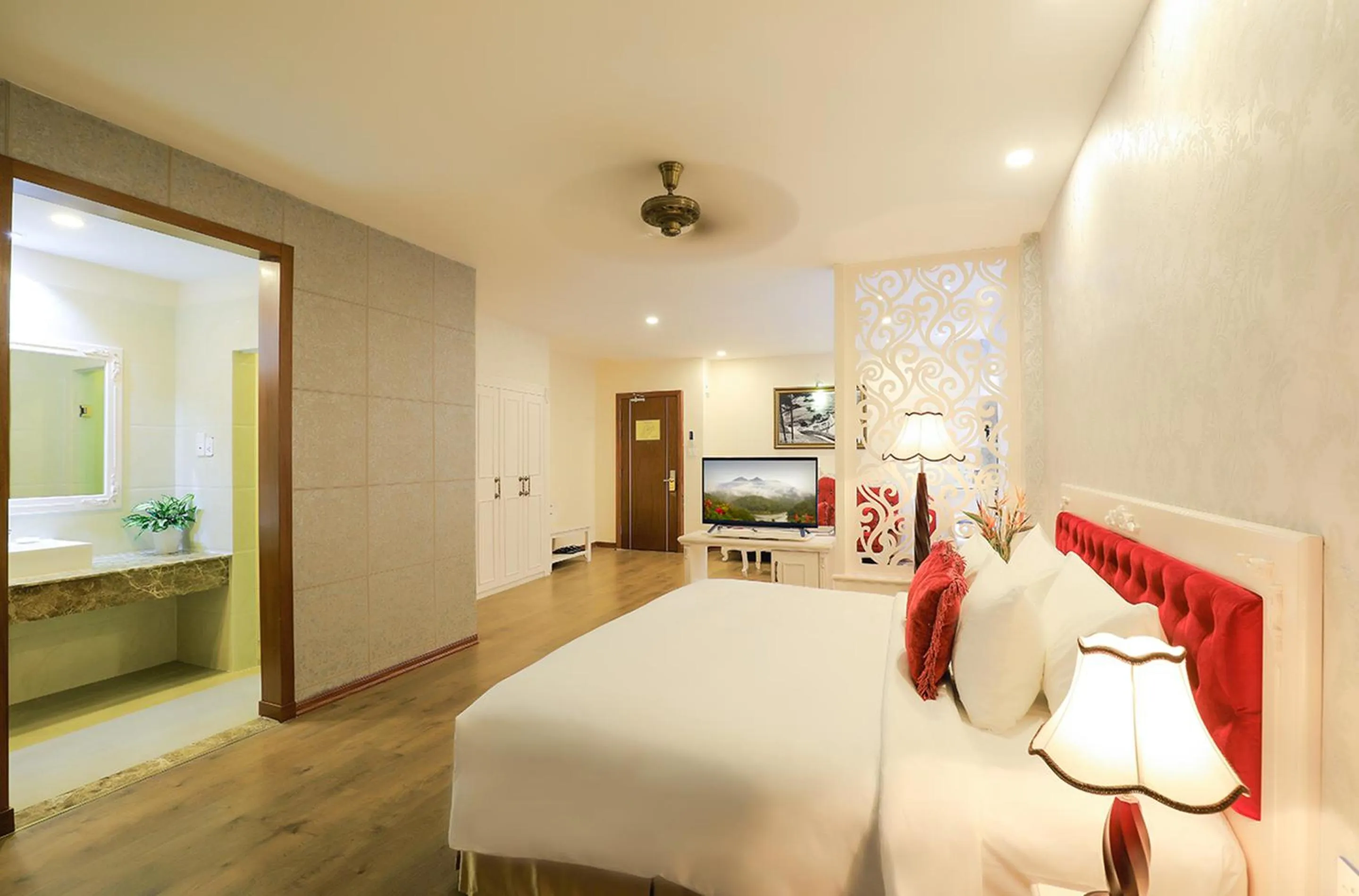 Photo of the whole room, Bed in Ladalat Hotel