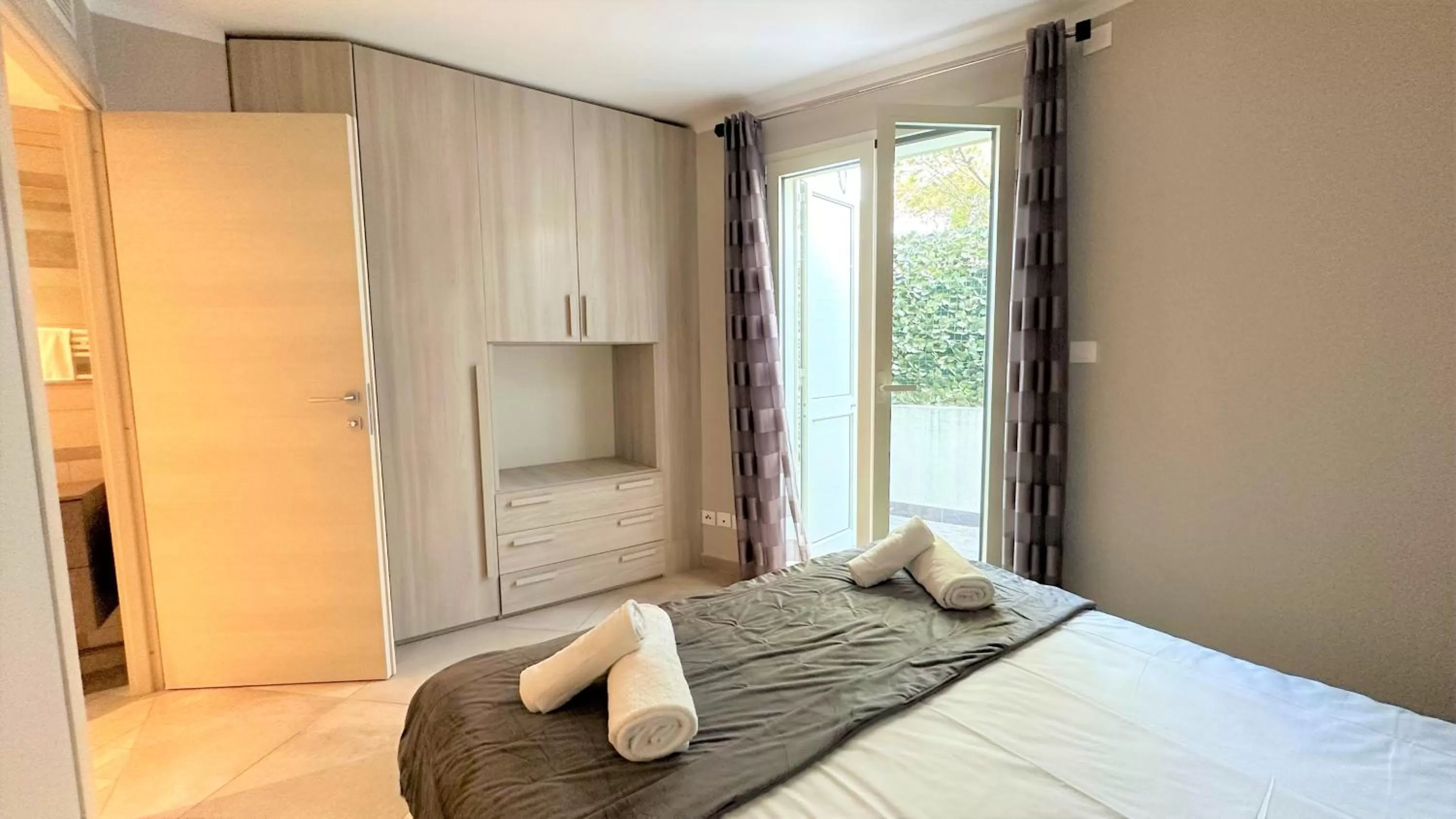 Bed in LE MIDI 8 by ESTATES CANNES