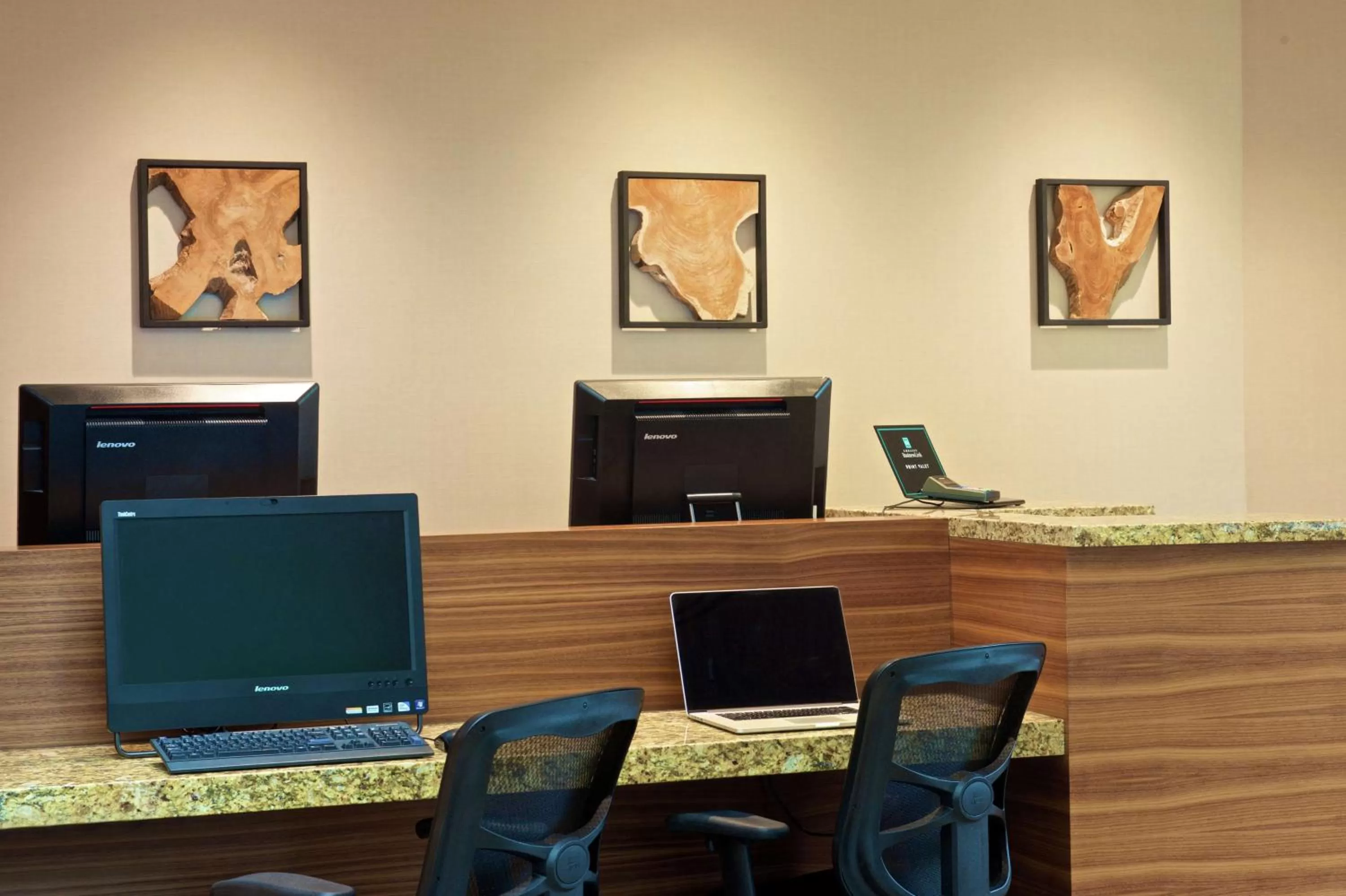 Business facilities in Embassy Suites by Hilton Portland Tigard