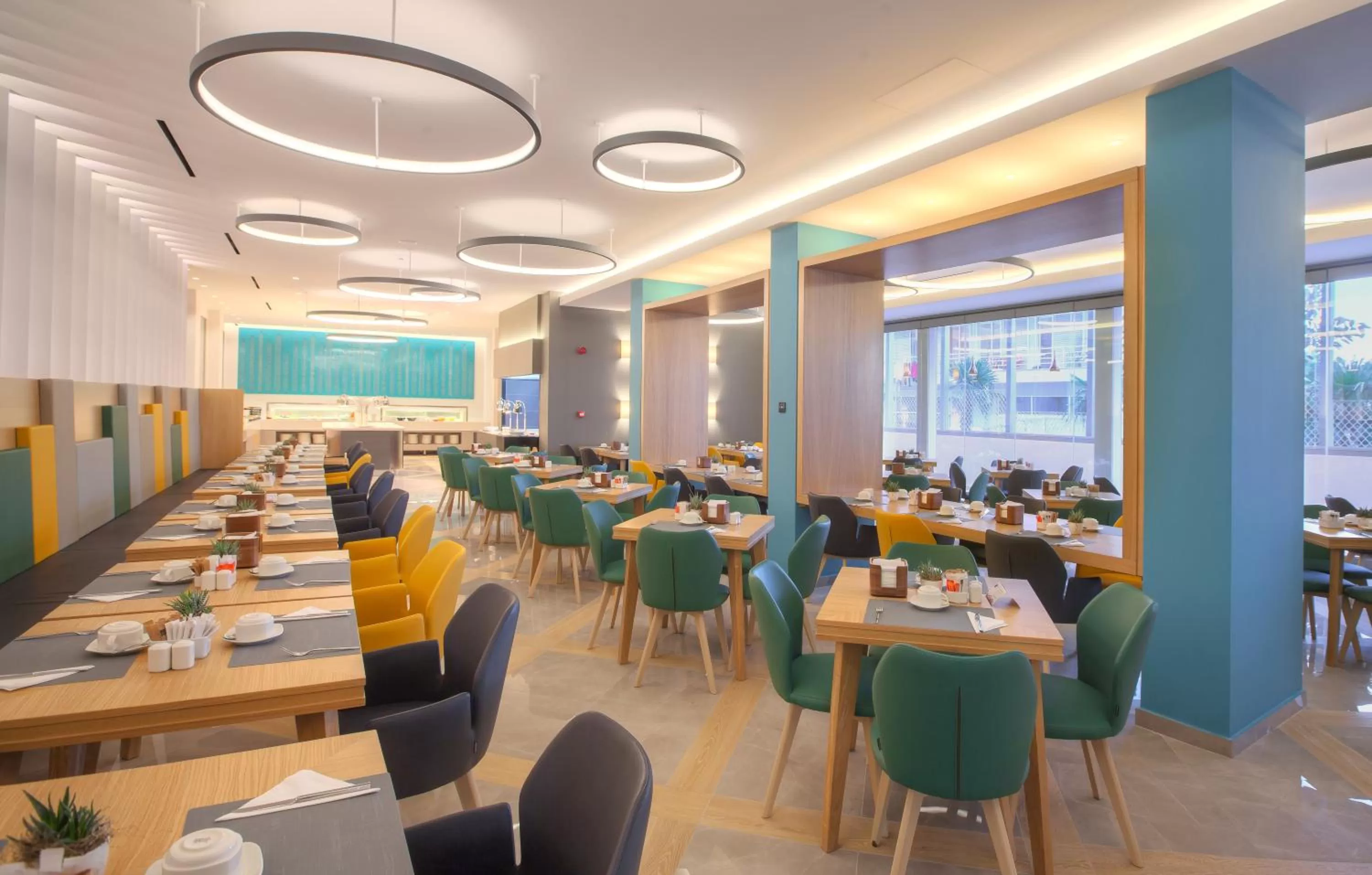 Restaurant/places to eat in Blue Lagoon City Hotel