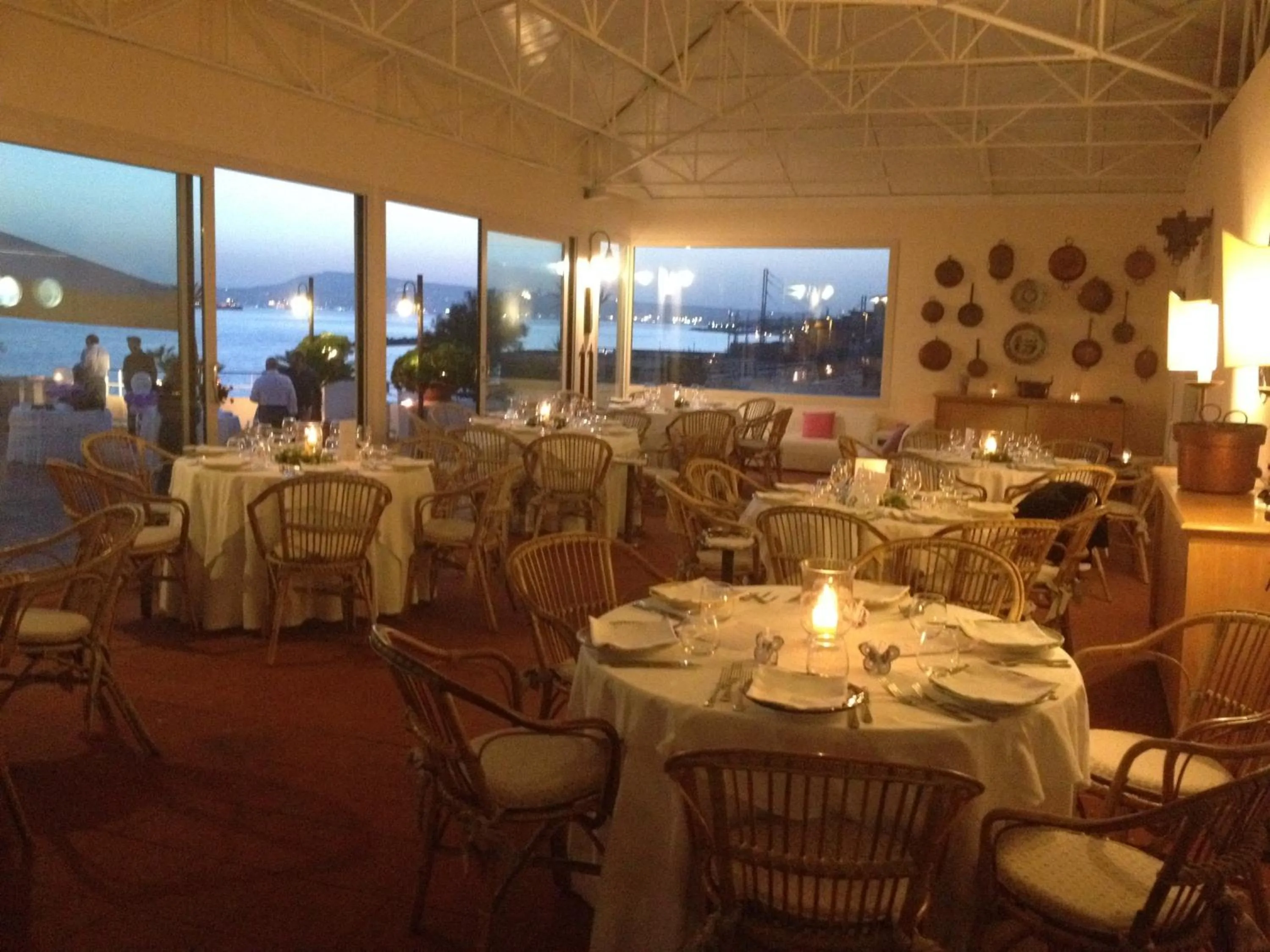 Restaurant/places to eat in Puntaquattroventi