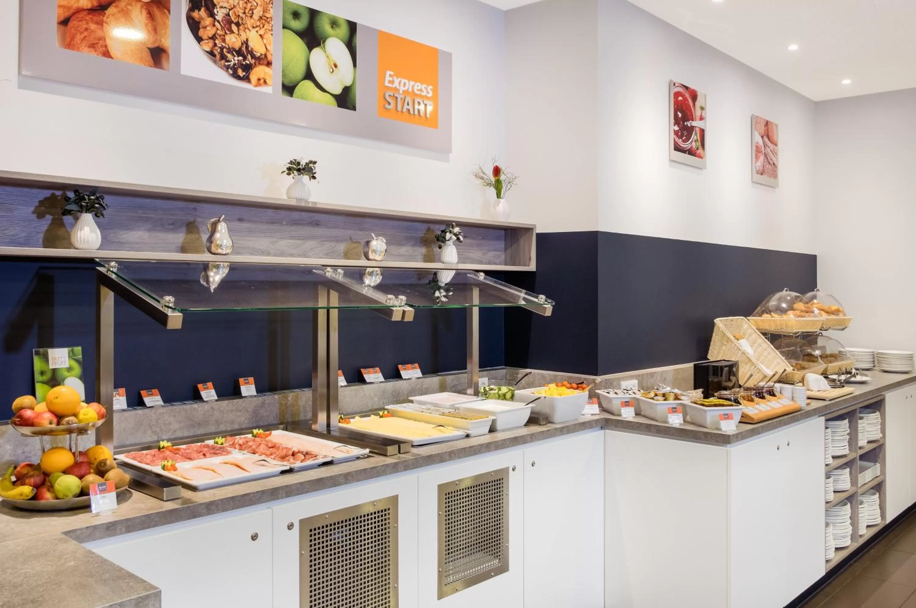 Breakfast in Holiday Inn Express Friedrichshafen by IHG