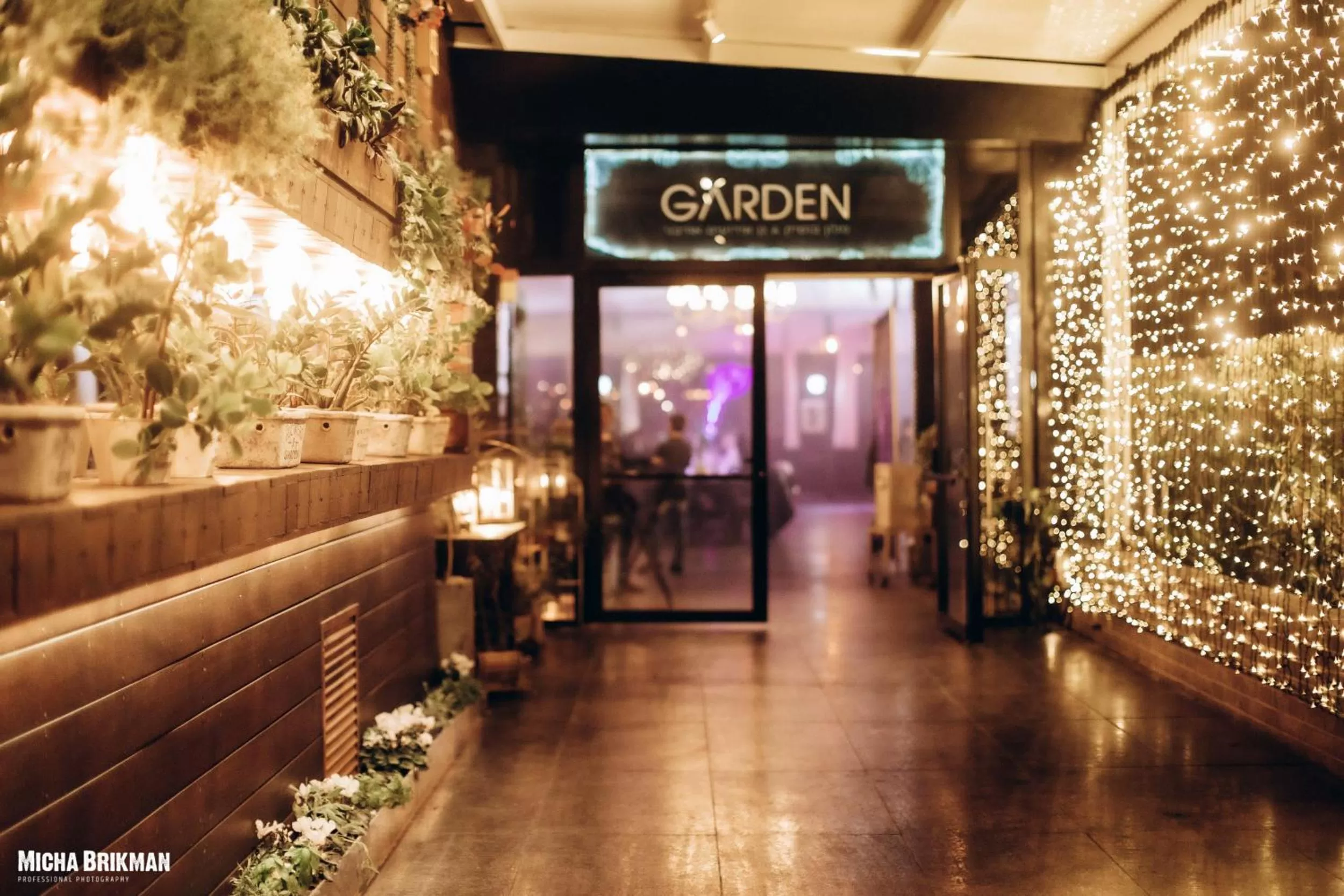 Restaurant/places to eat in Garden Hotel Boutique & Events