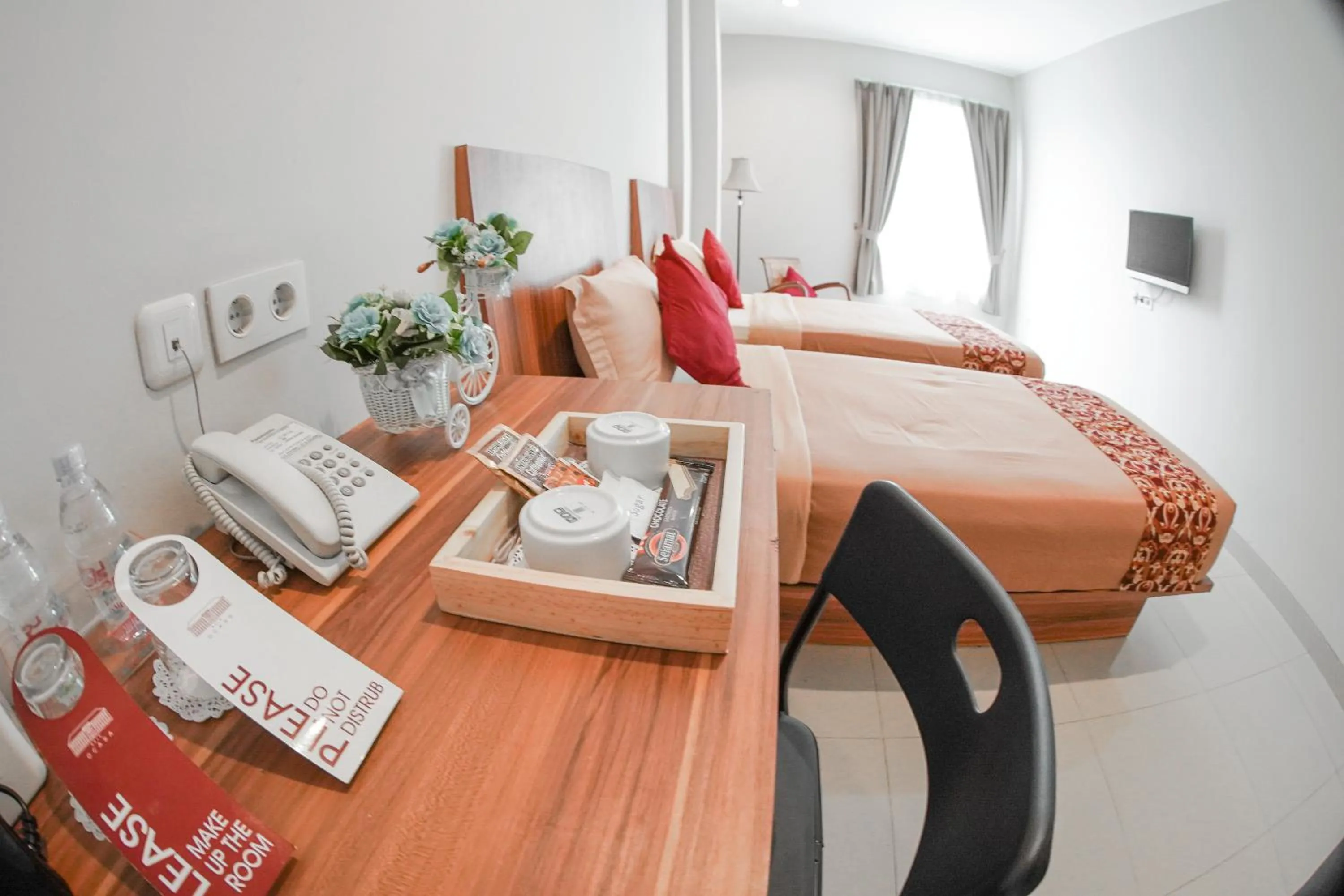 Bed in Bale Ocasa by Behomy