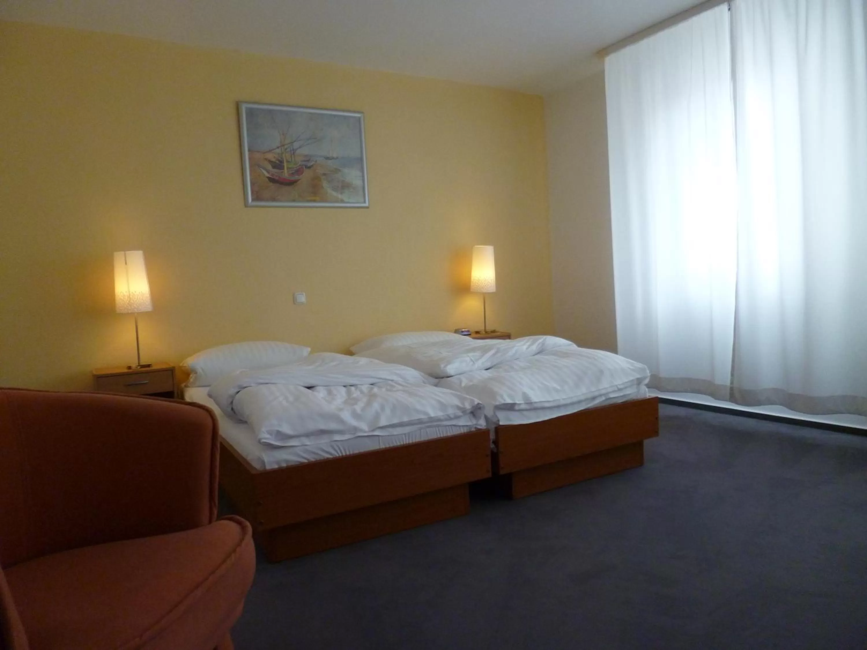 Bed in Hotel Restaurant Marbella