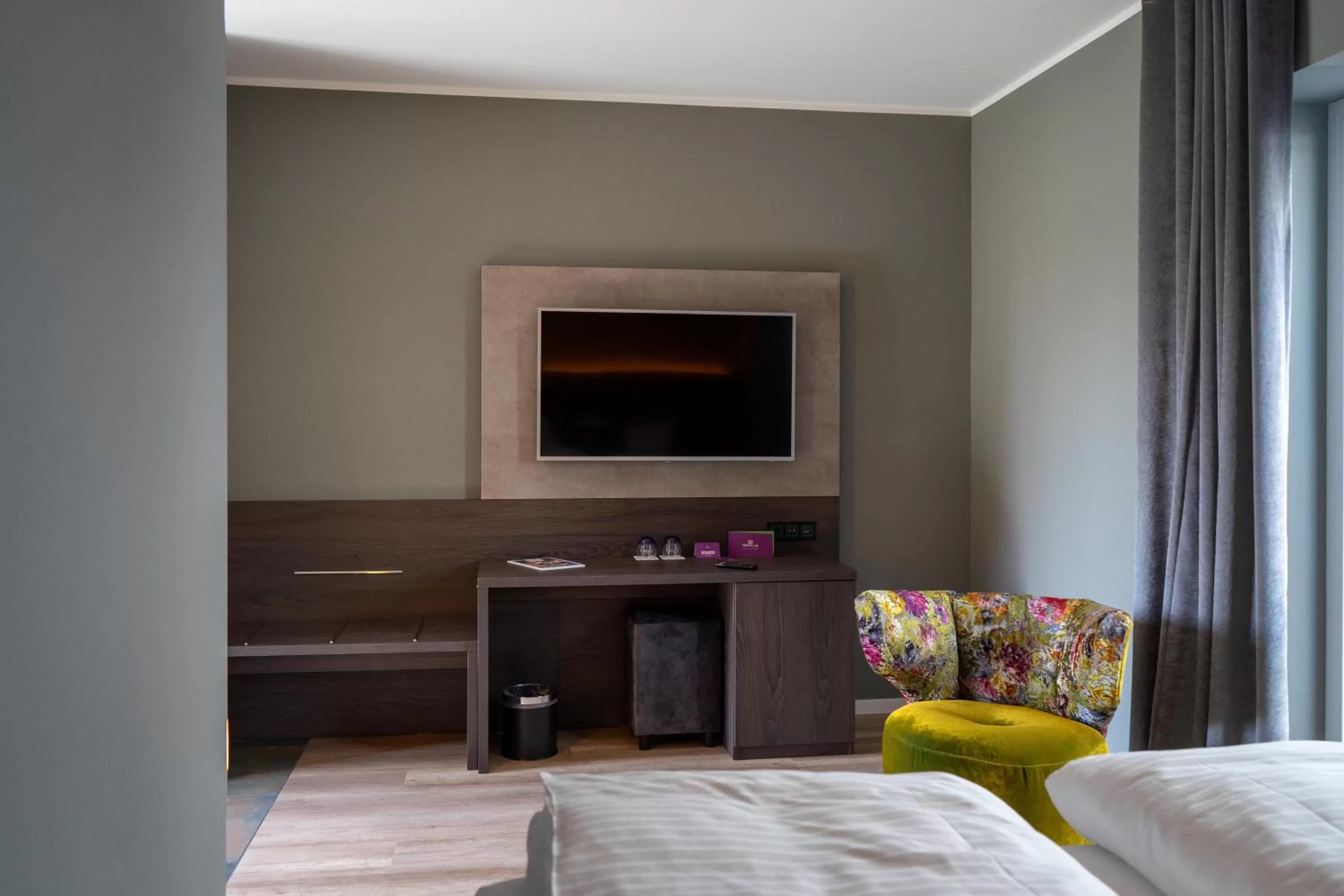 TV and multimedia, Bed in Motel24