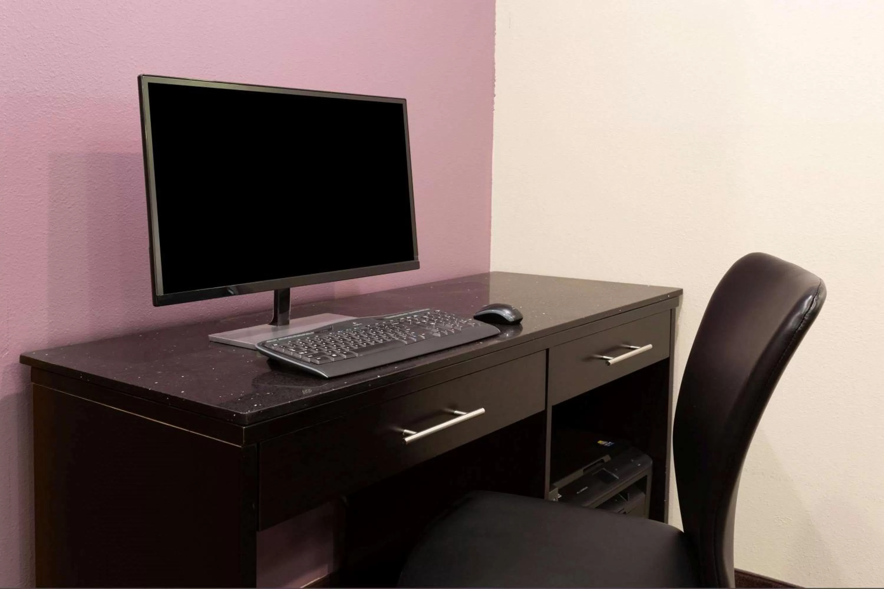 Business facilities in Super 8 by Wyndham Emmetsburg