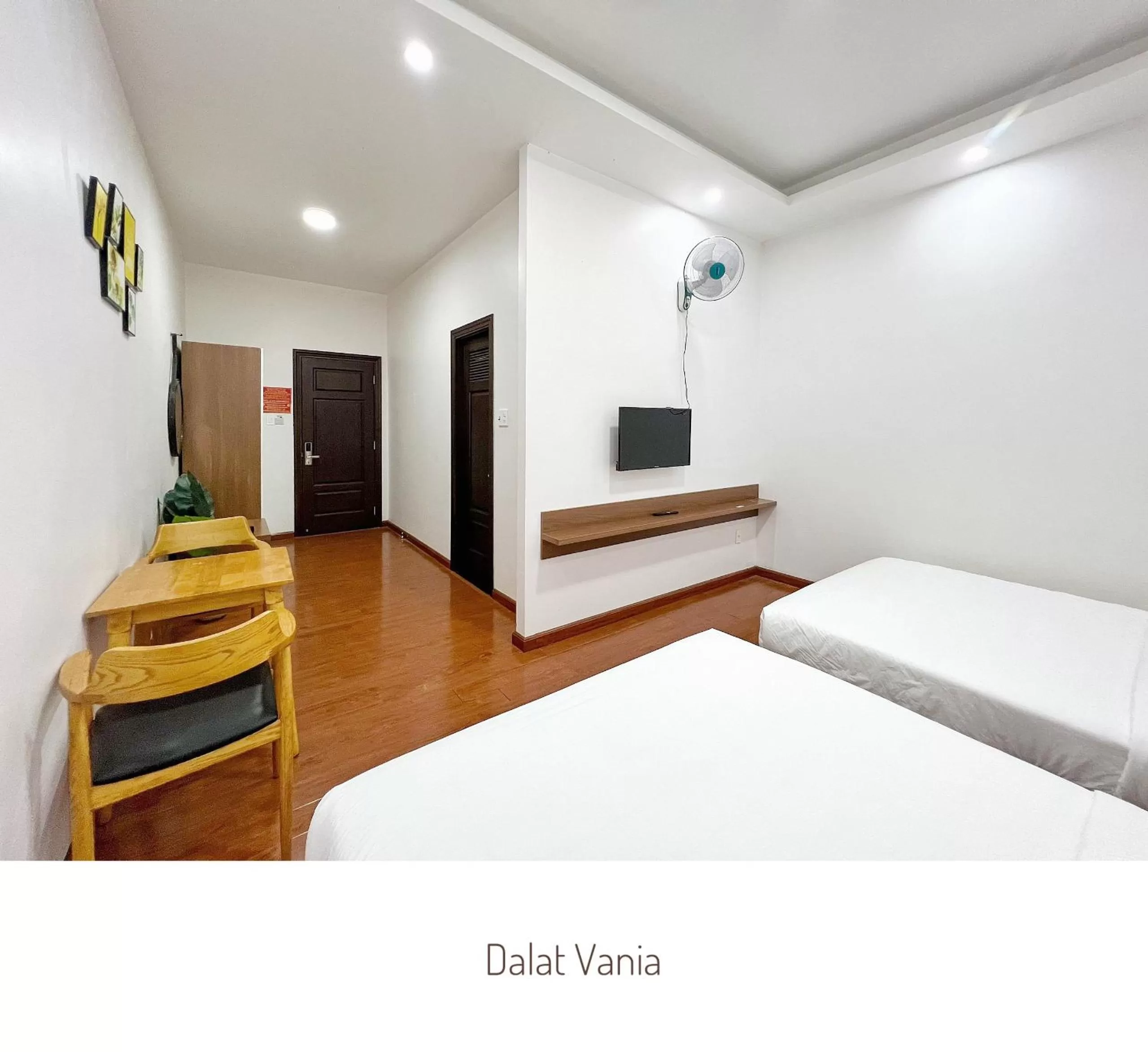 Photo of the whole room in Sky Hotel - Dalat Vania