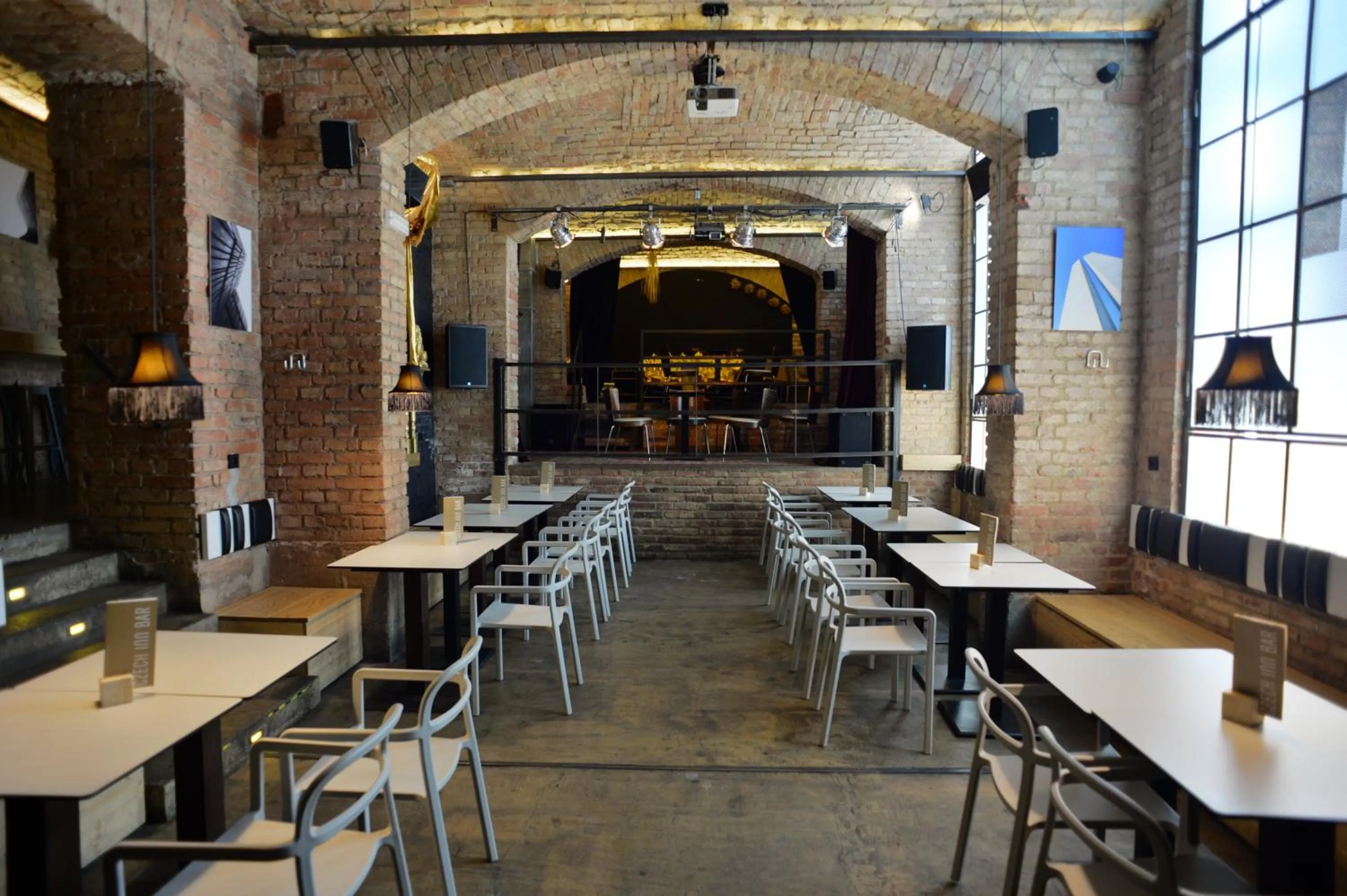 Communal lounge/ TV room in Czech Inn