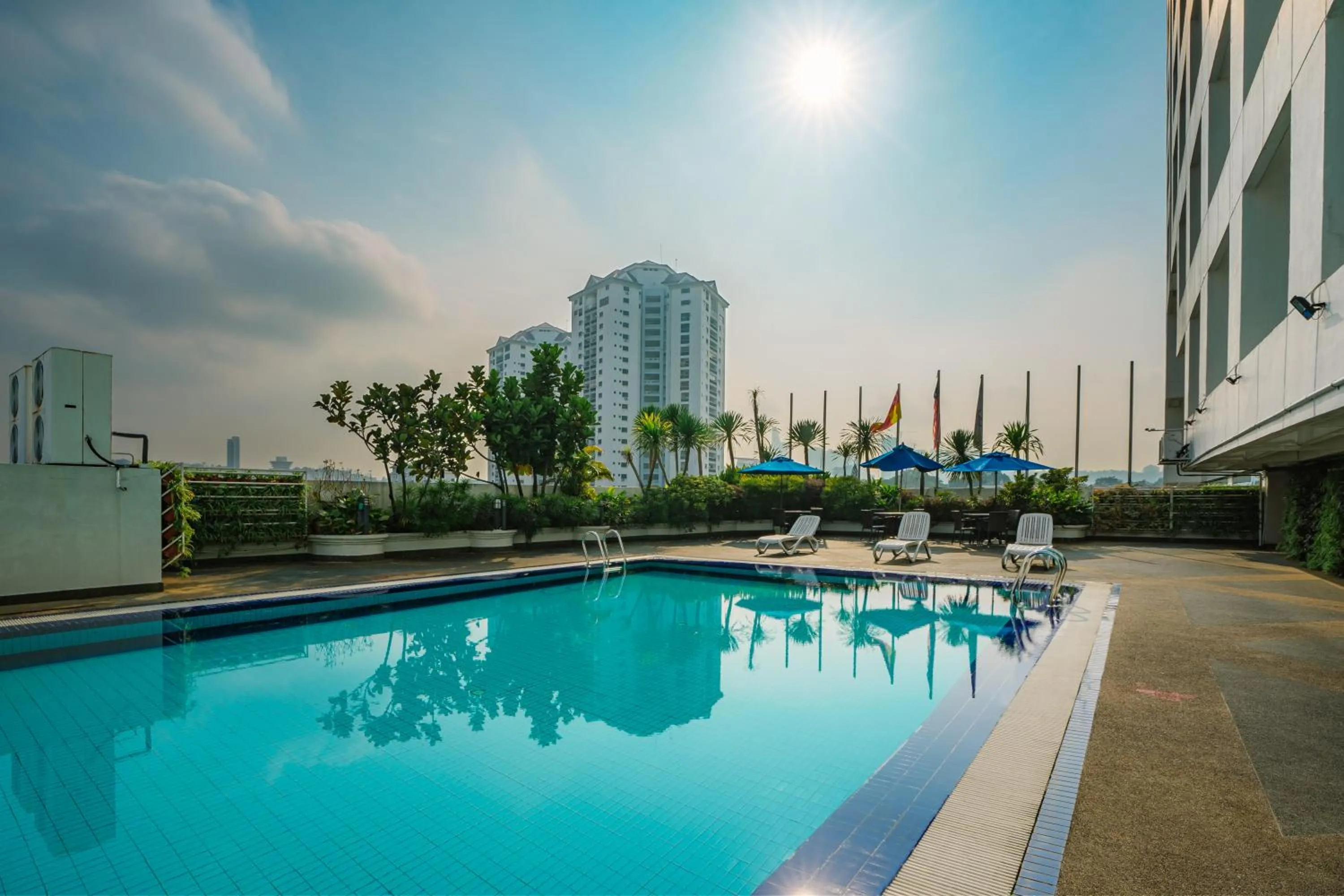 Swimming pool in Crystal Crown Hotel Petaling Jaya