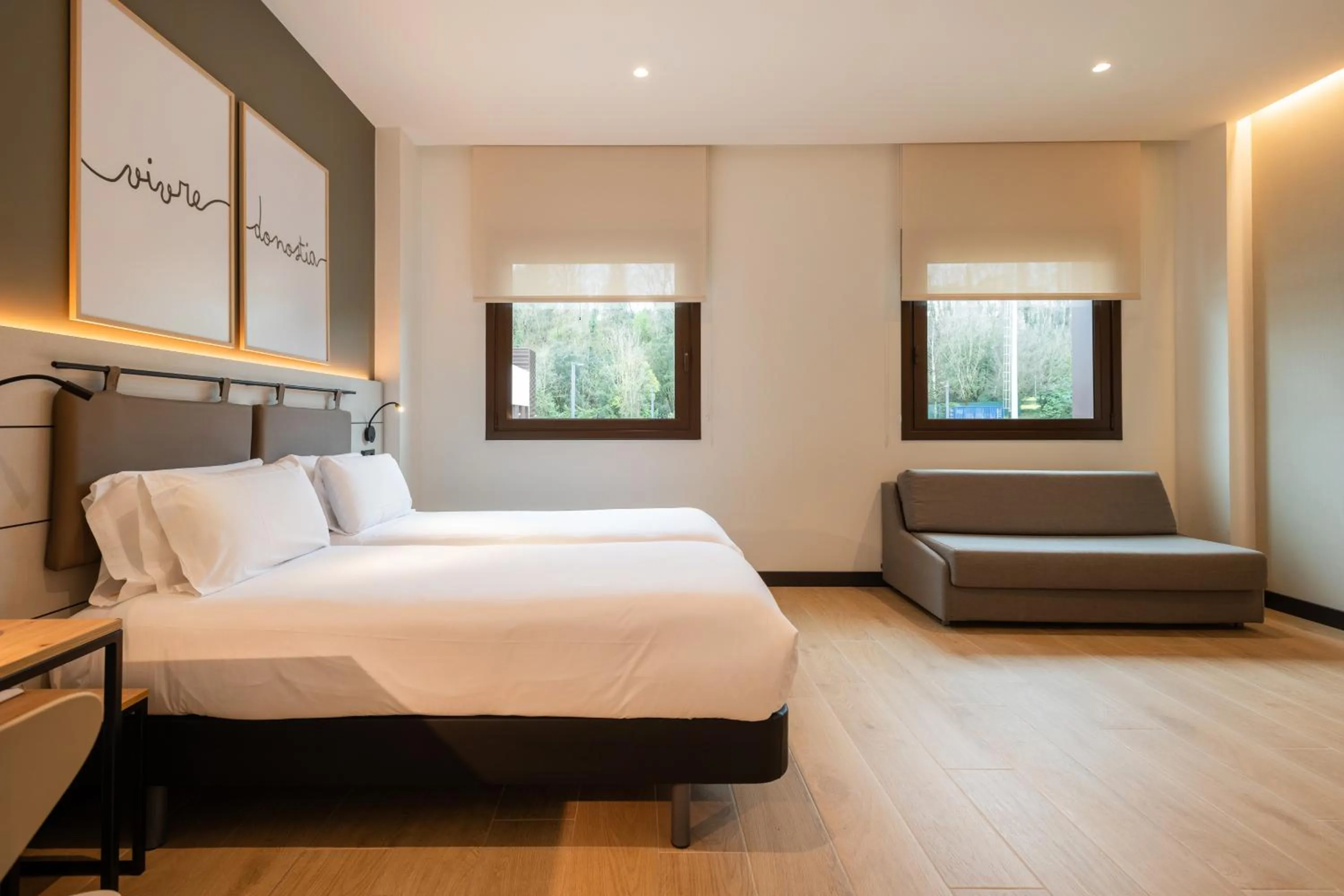 Bed in Hotel Bed4U San Sebasti