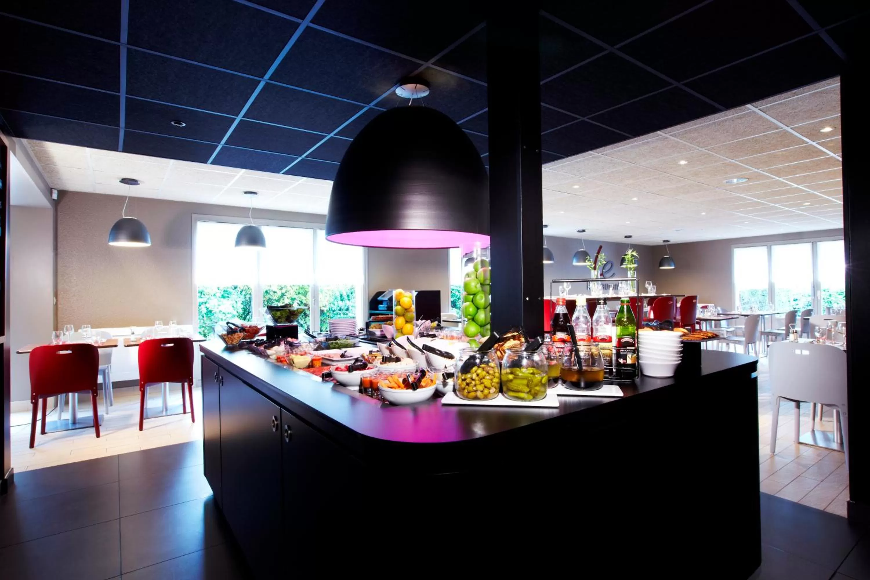 Restaurant/places to eat in Campanile Deauville Saint-Arnoult