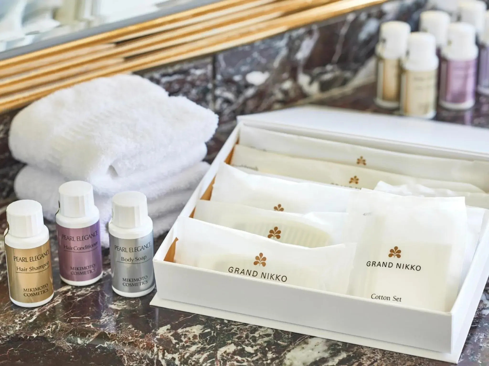 <11-12 Floor> Nikko Deluxe Family Room with Park View - No guarantee to enter the theme park - Non Smoking in Grand Nikko Tokyo Bay Maihama <11-12 Floor> Nikko Deluxe Family Room with Park View - No guarantee to enter the theme park - Non Smoking in Grand Nikko Tokyo Bay Maihama