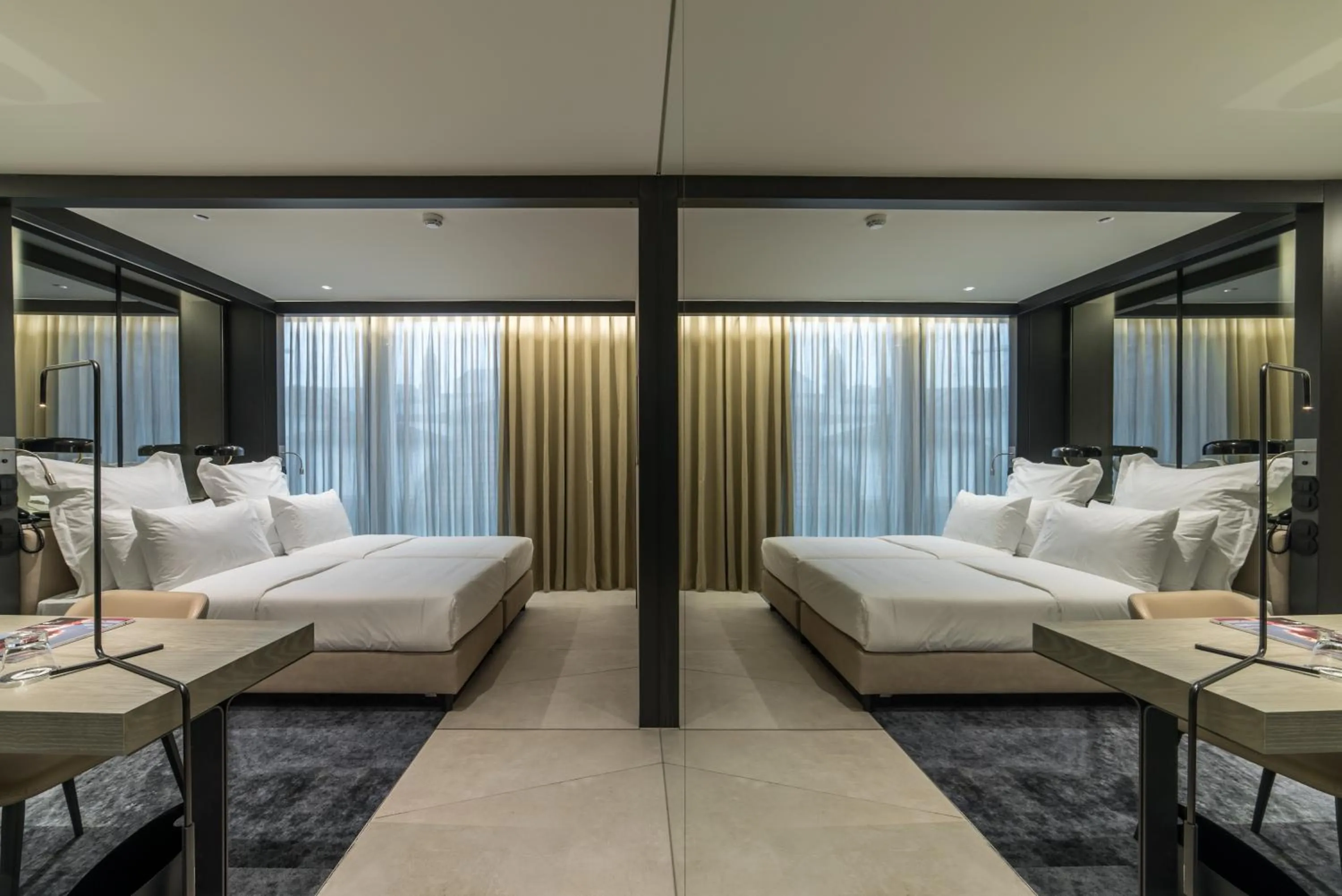 Bed in Porto Royal Bridges Hotel