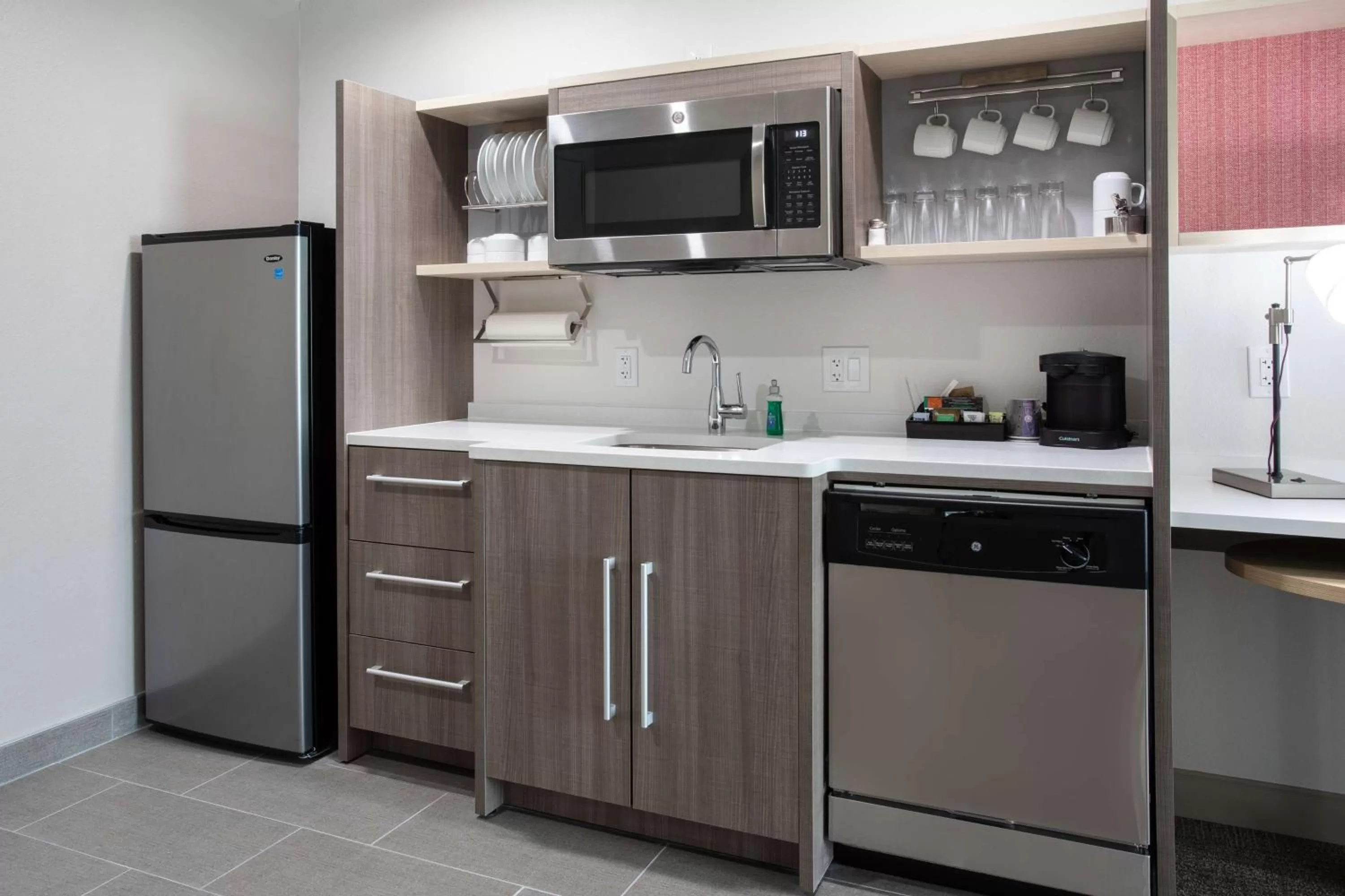 Kitchen or kitchenette in Home2 Suites by Hilton Roswell, NM