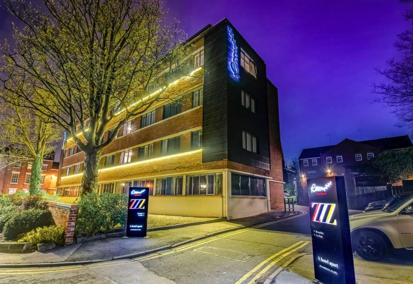 Property building in Roomzzz Chester City