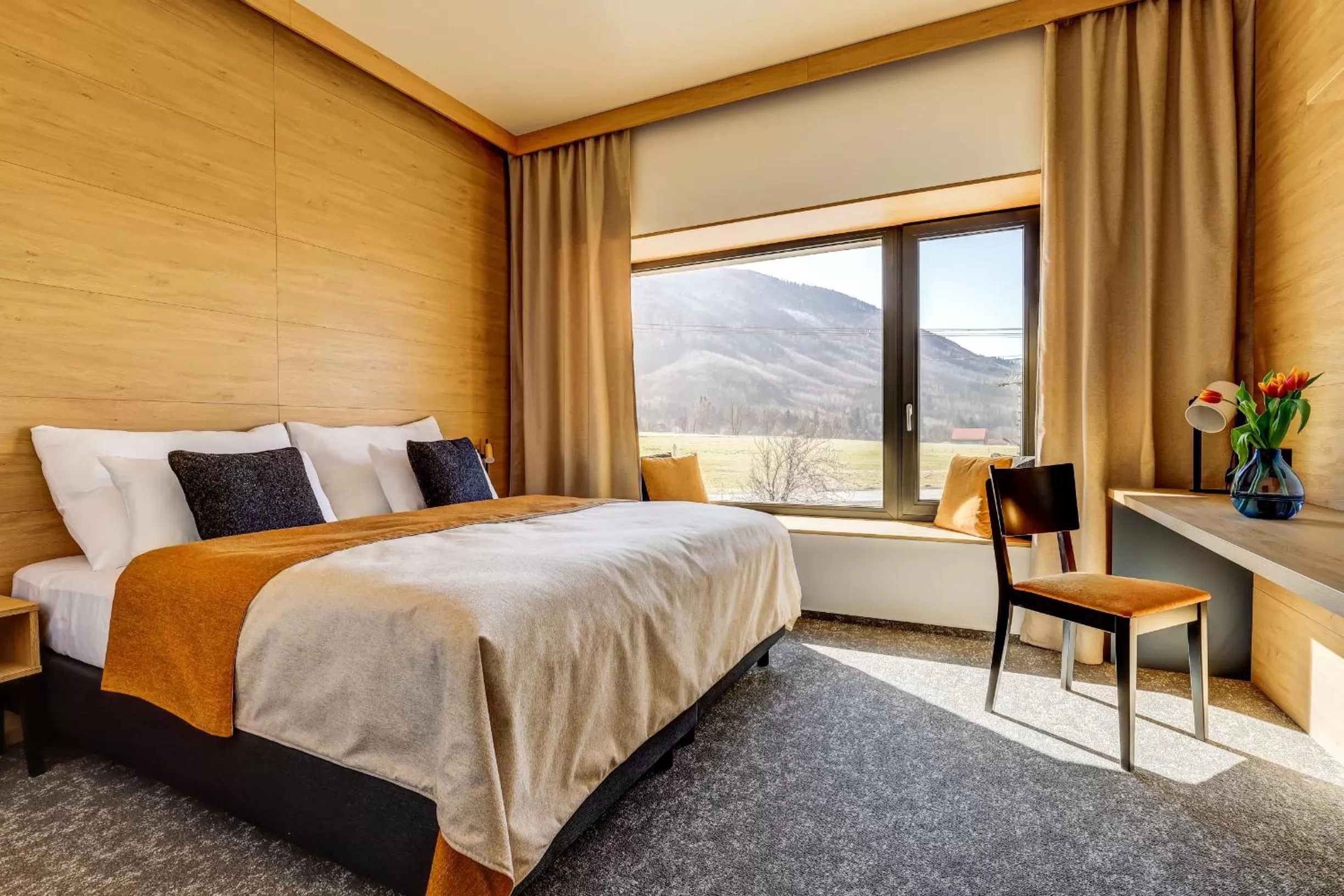 Bed in Hotel Maralák