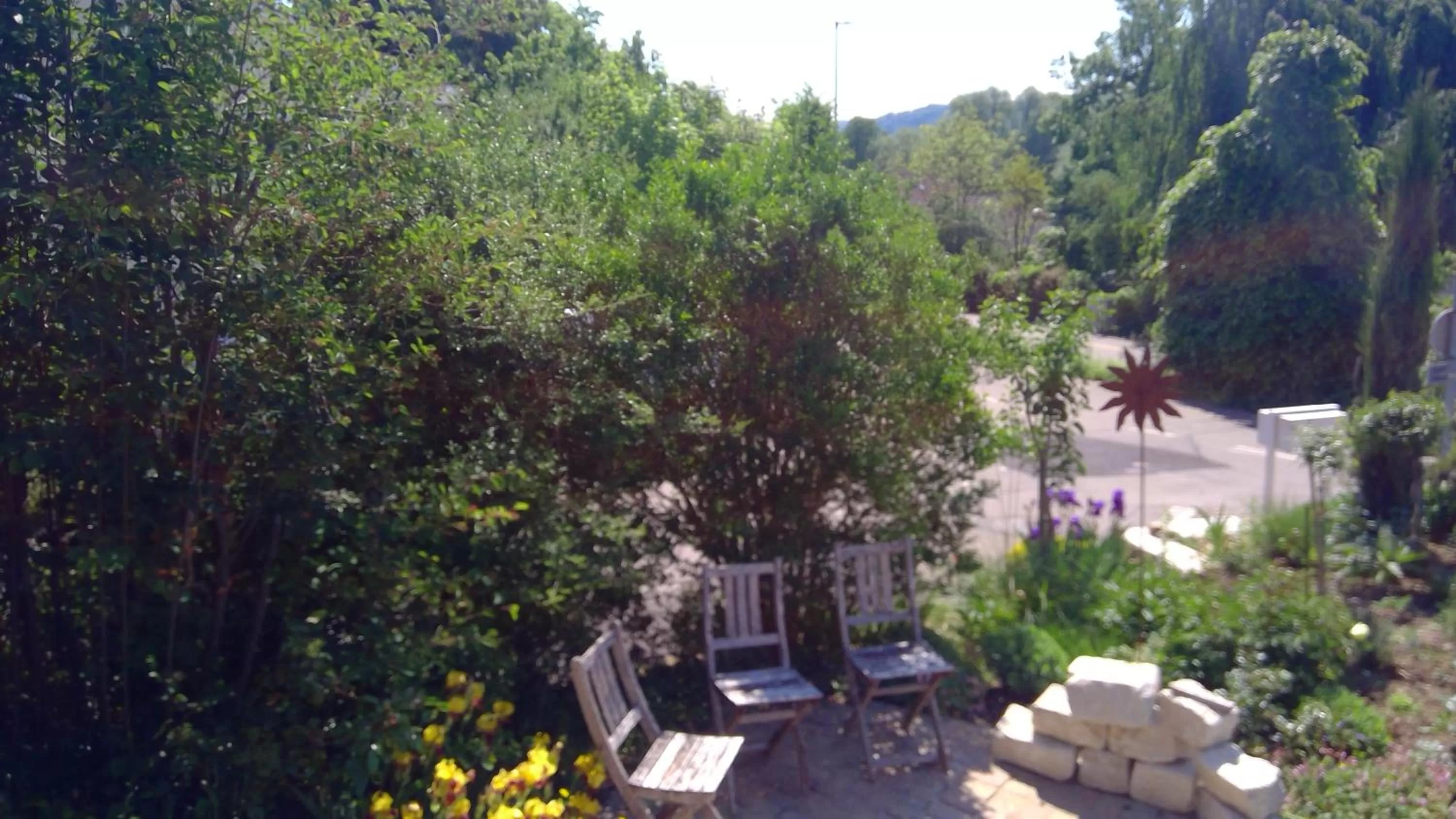 Neighbourhood in Bed and Breakfast 24