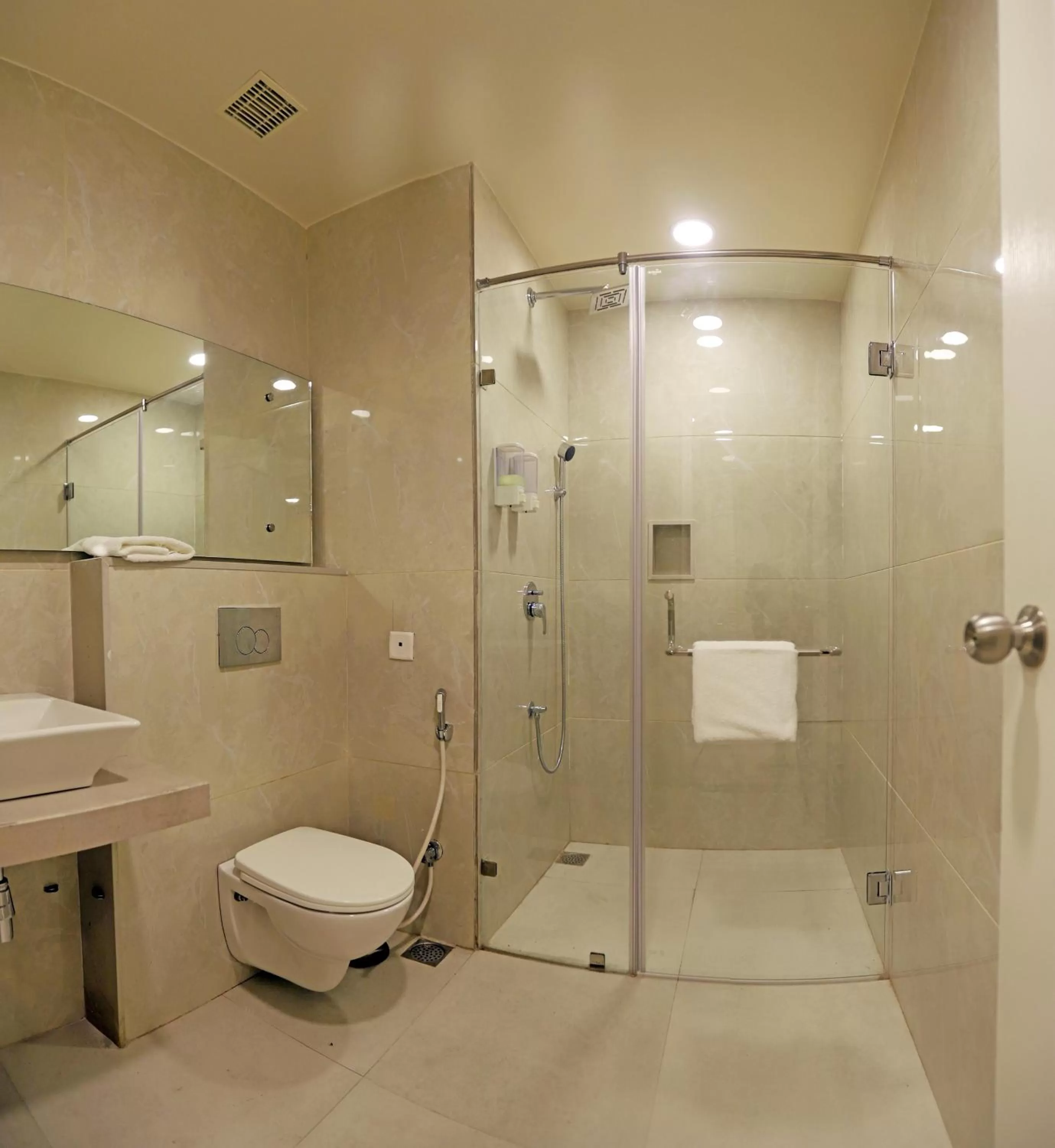 Bathroom in Hotel Magenta Jaipur