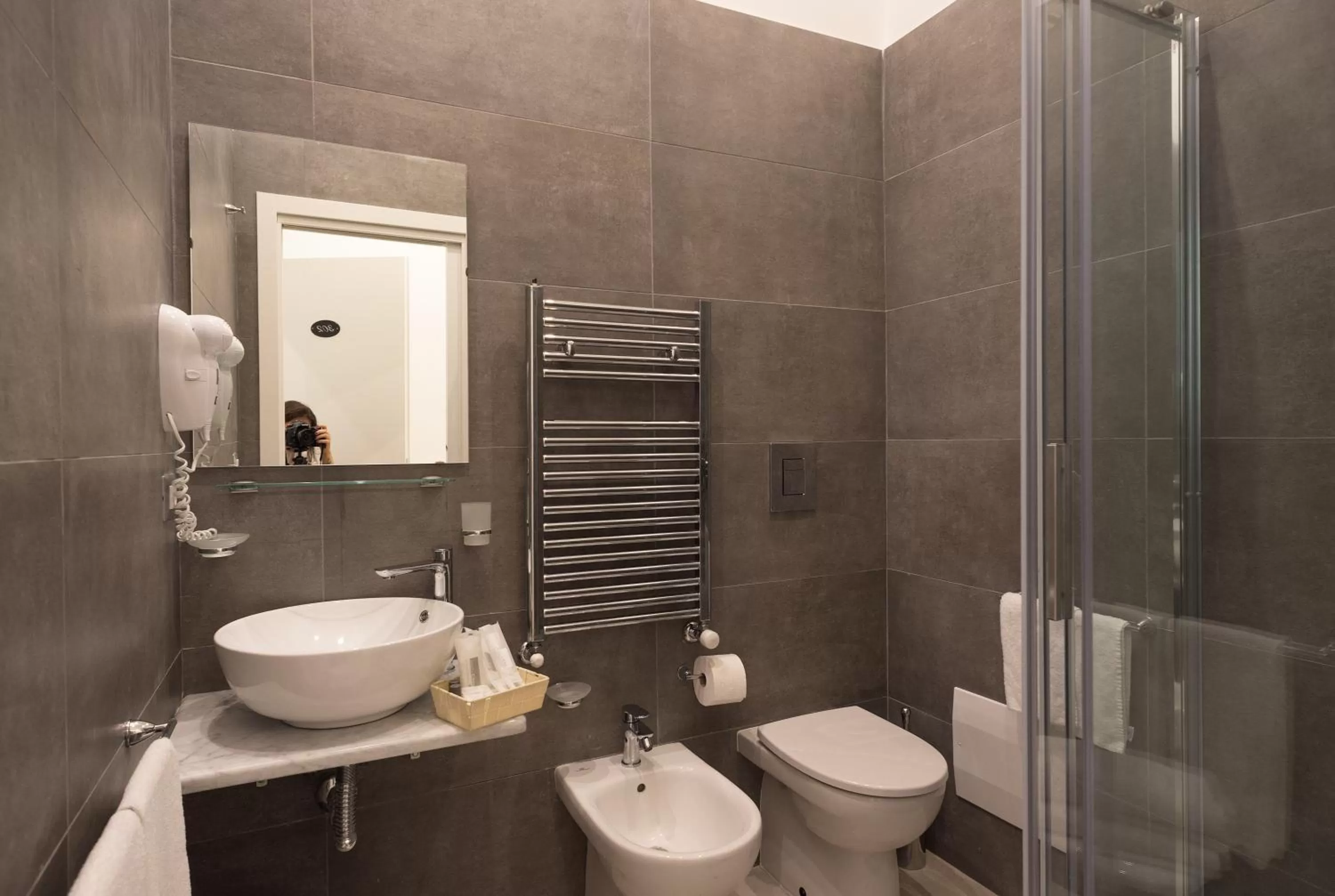 Bathroom in Toledo in