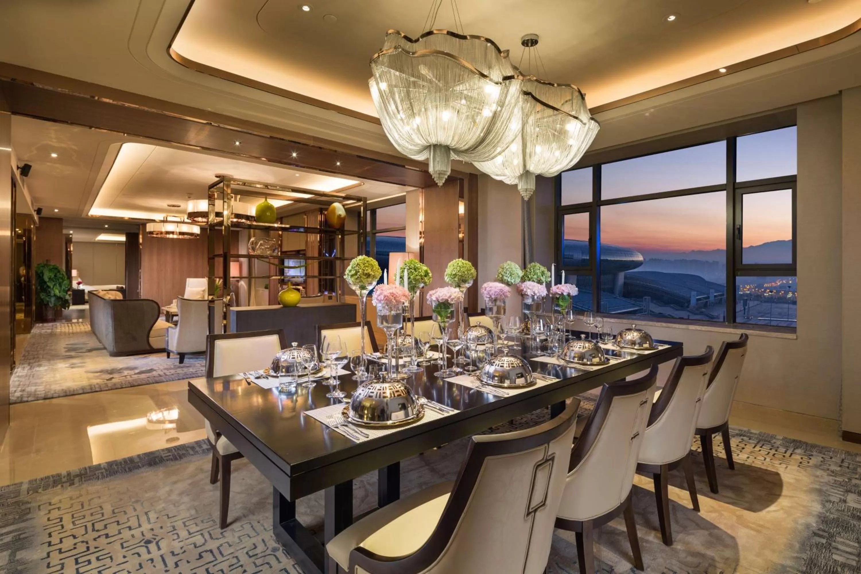 Kitchen or kitchenette in Hilton Urumqi