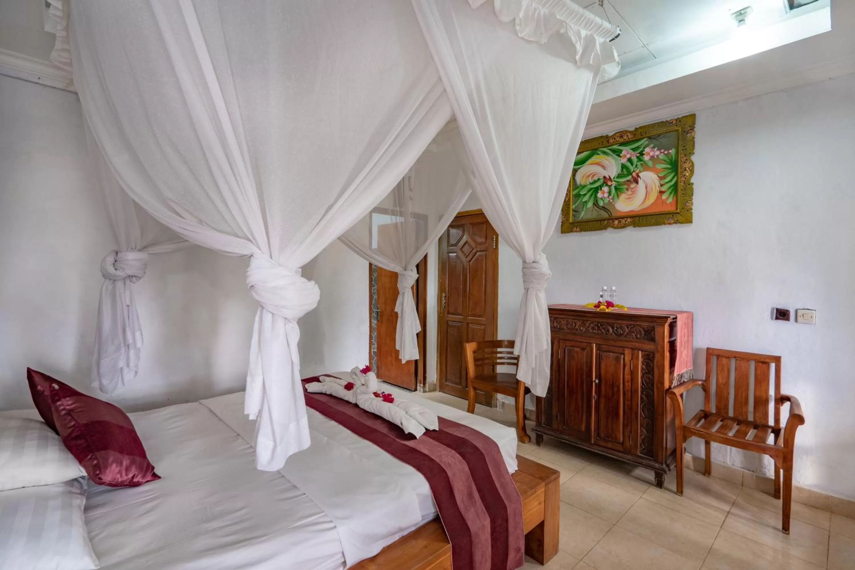 Bed in Mushroom Beach Bungalows