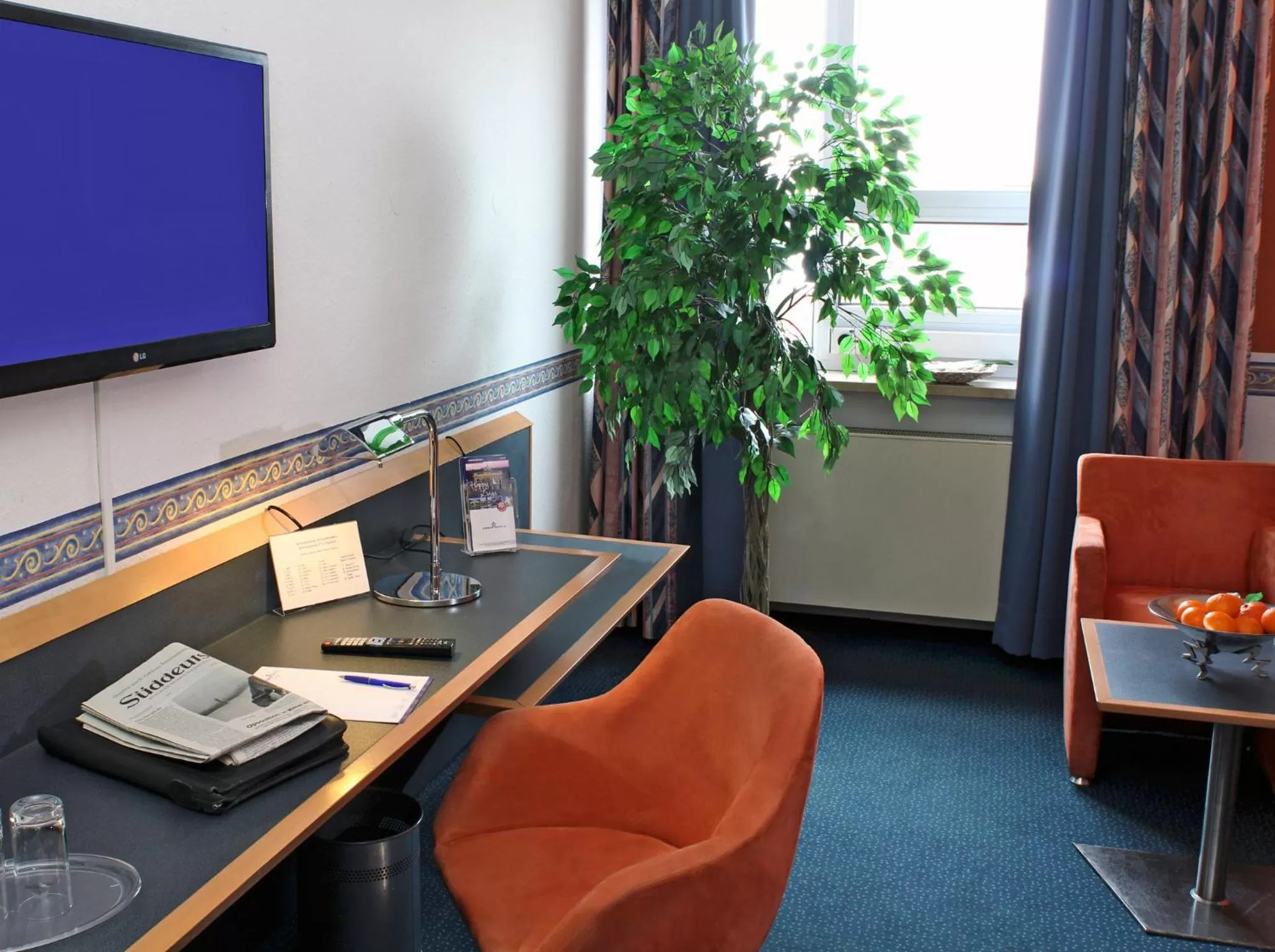 Decorative detail in AMBER ECONTEL