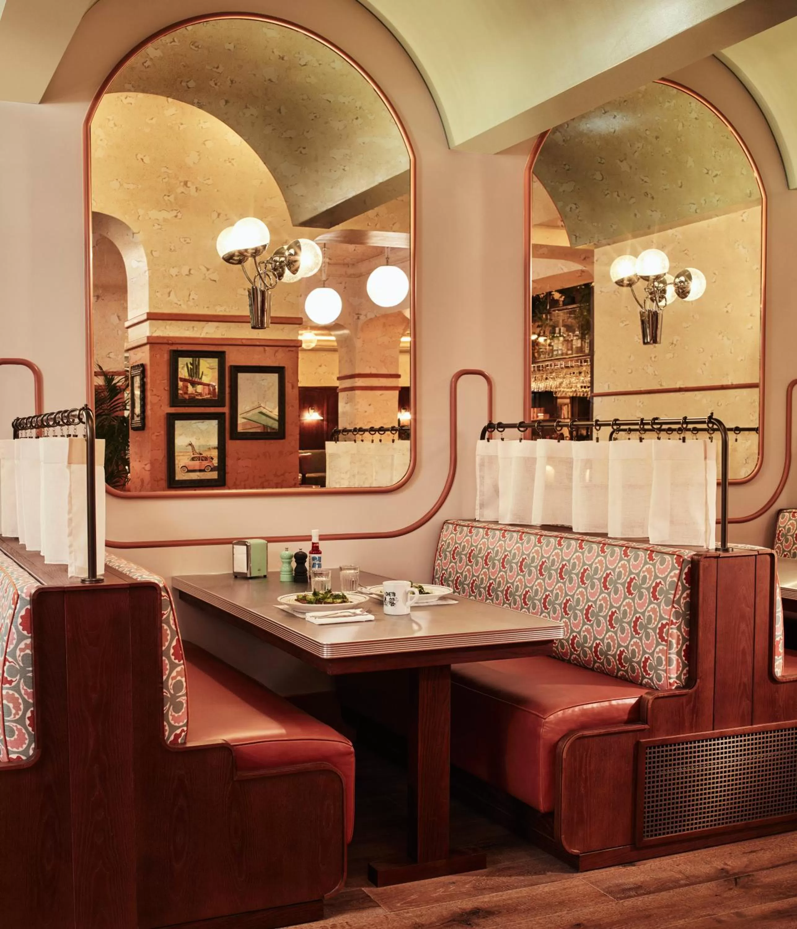 Restaurant/places to eat in The Hoxton, Shepherds Bush