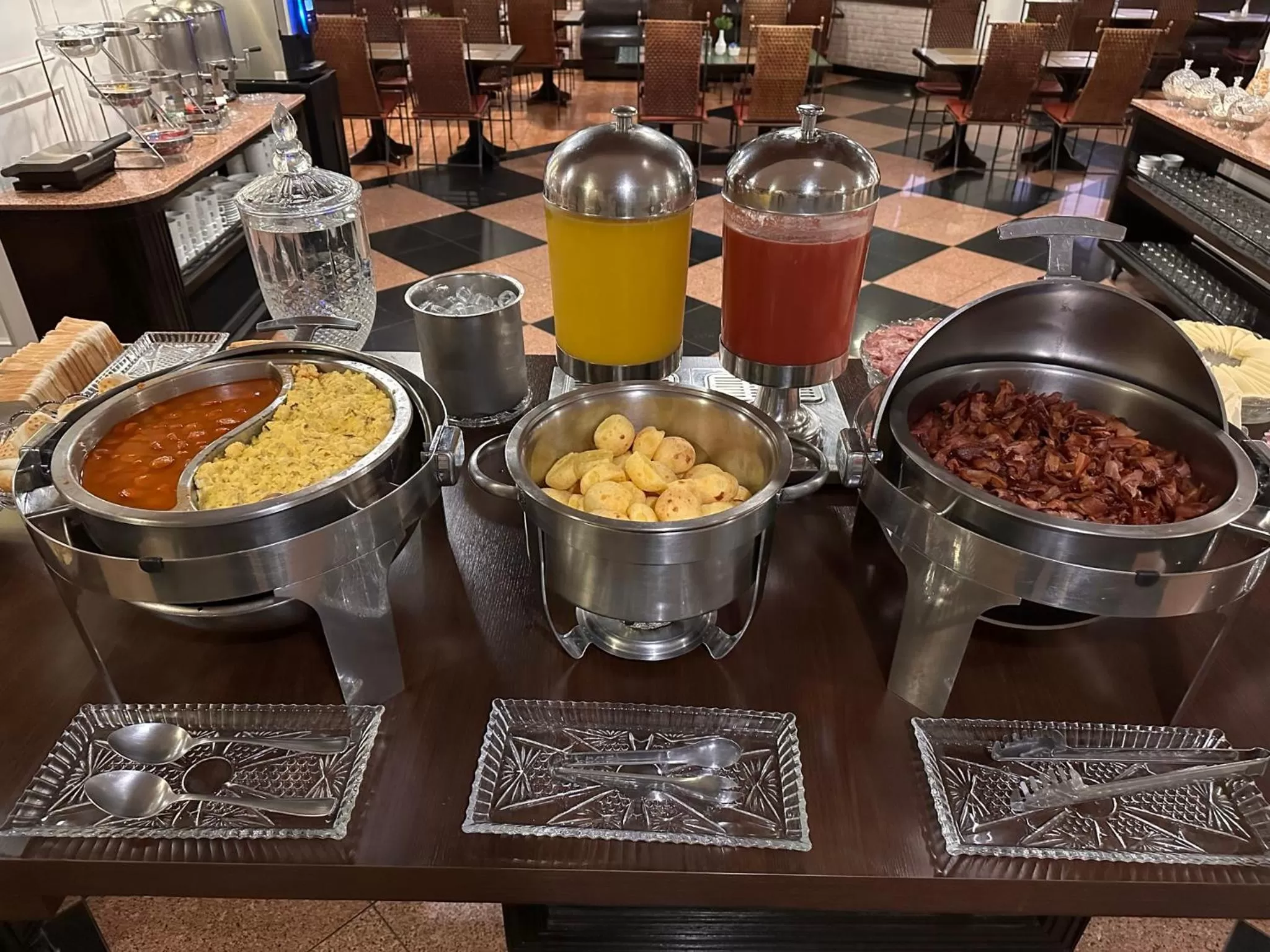 Breakfast in Manhattan Plaza