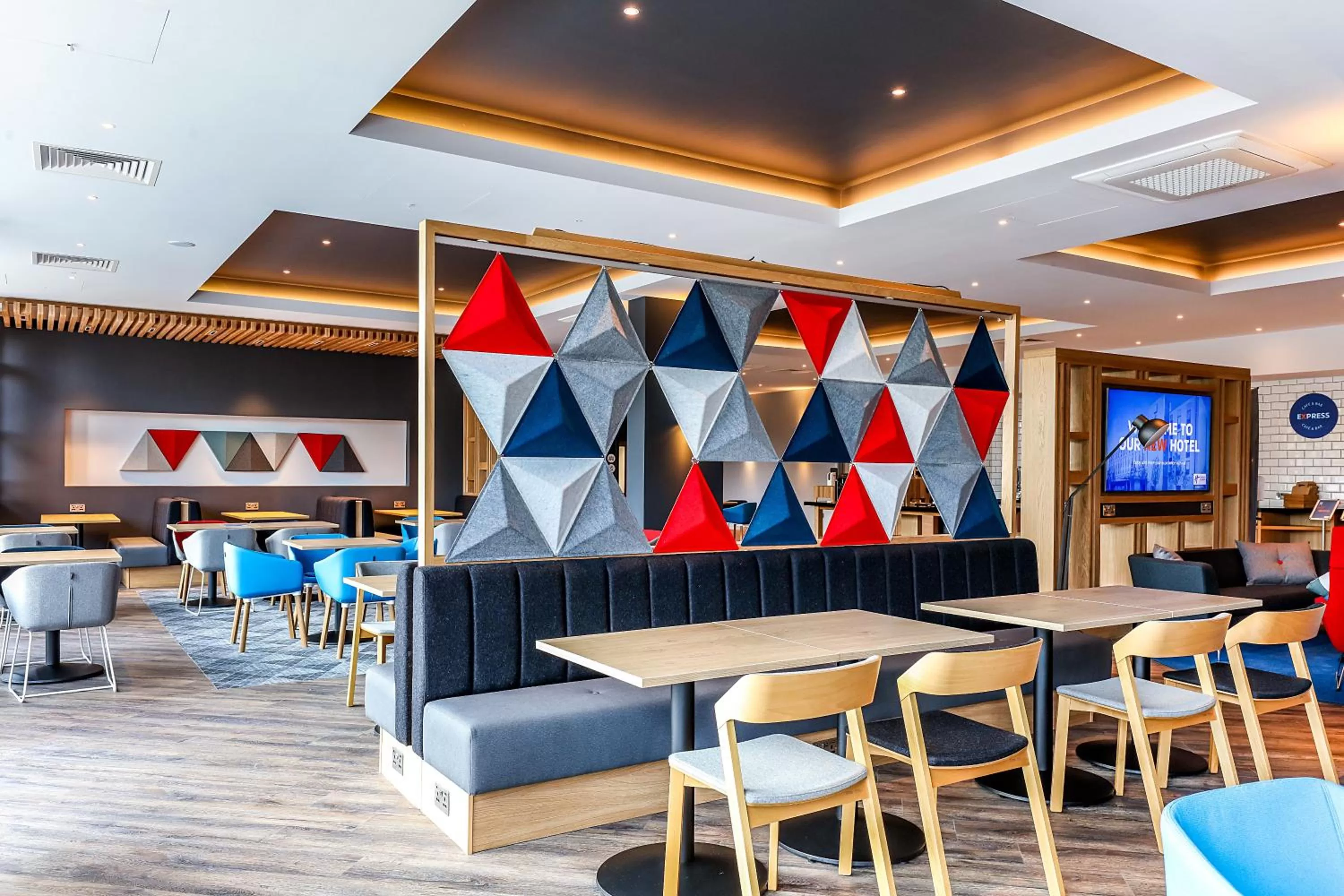 Restaurant/places to eat in Holiday Inn Express - Bicester, an IHG Hotel