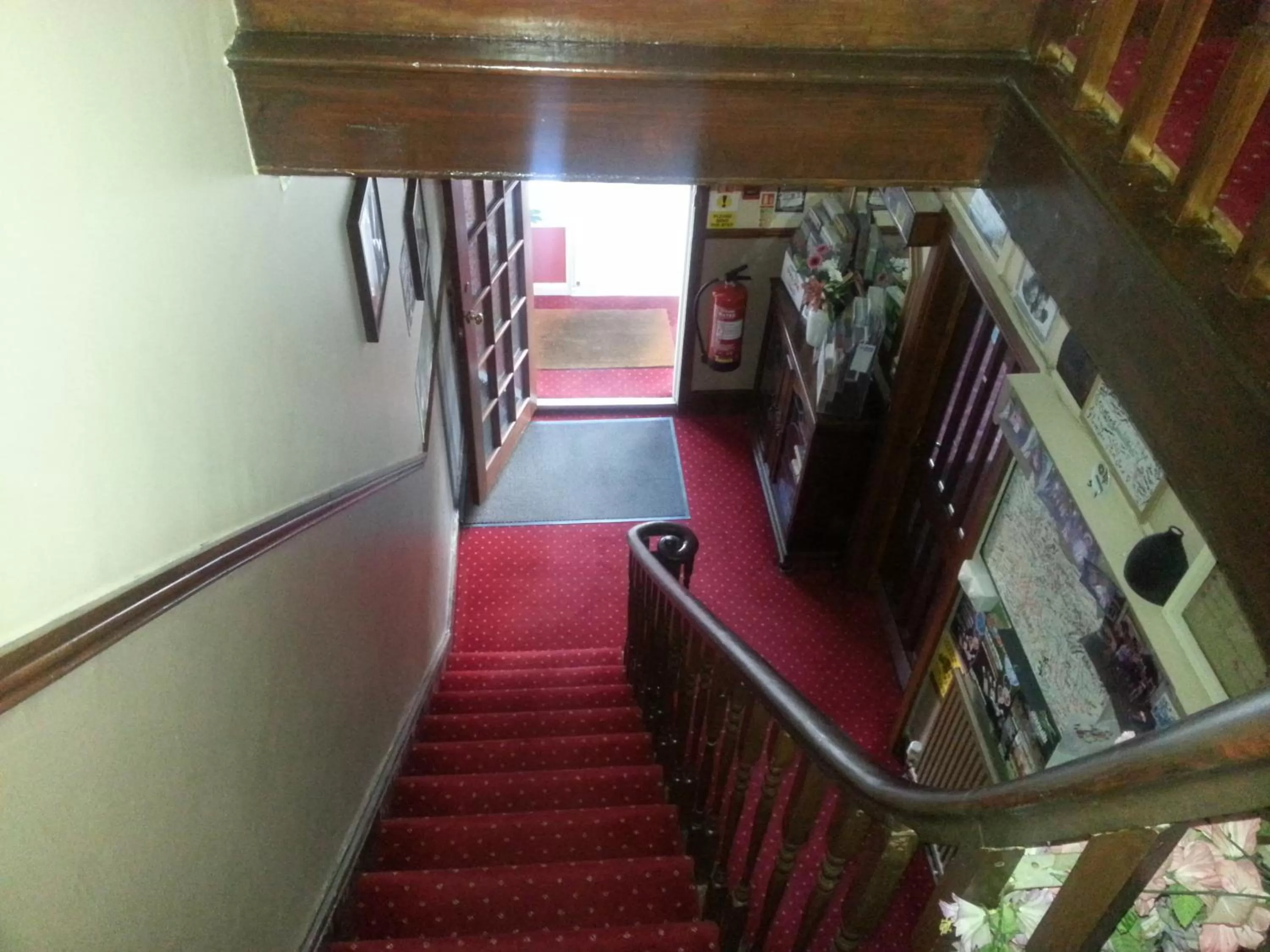 Area and facilities in Sunnyside Hotel