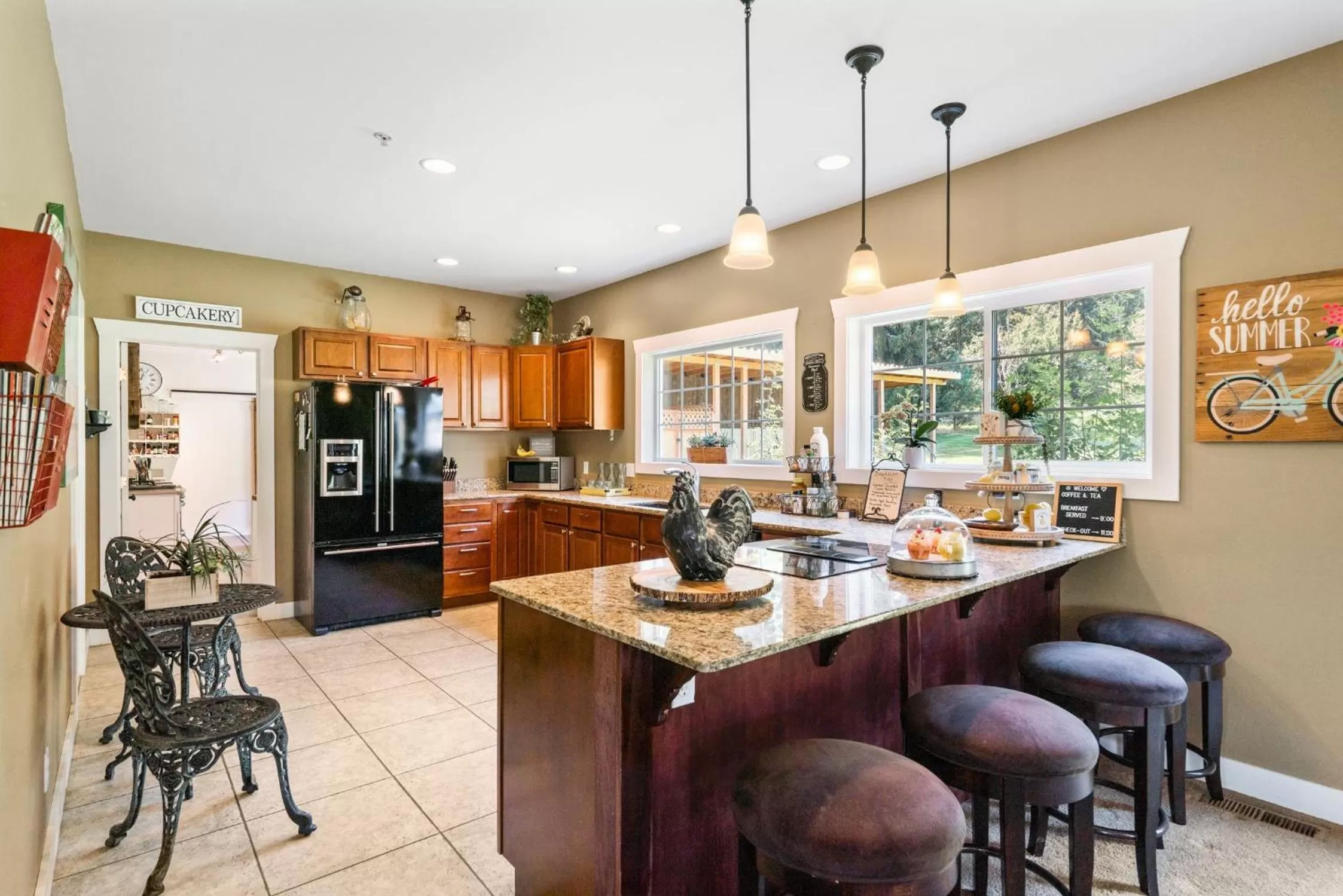 Kitchen or kitchenette in Granite Hills Inn