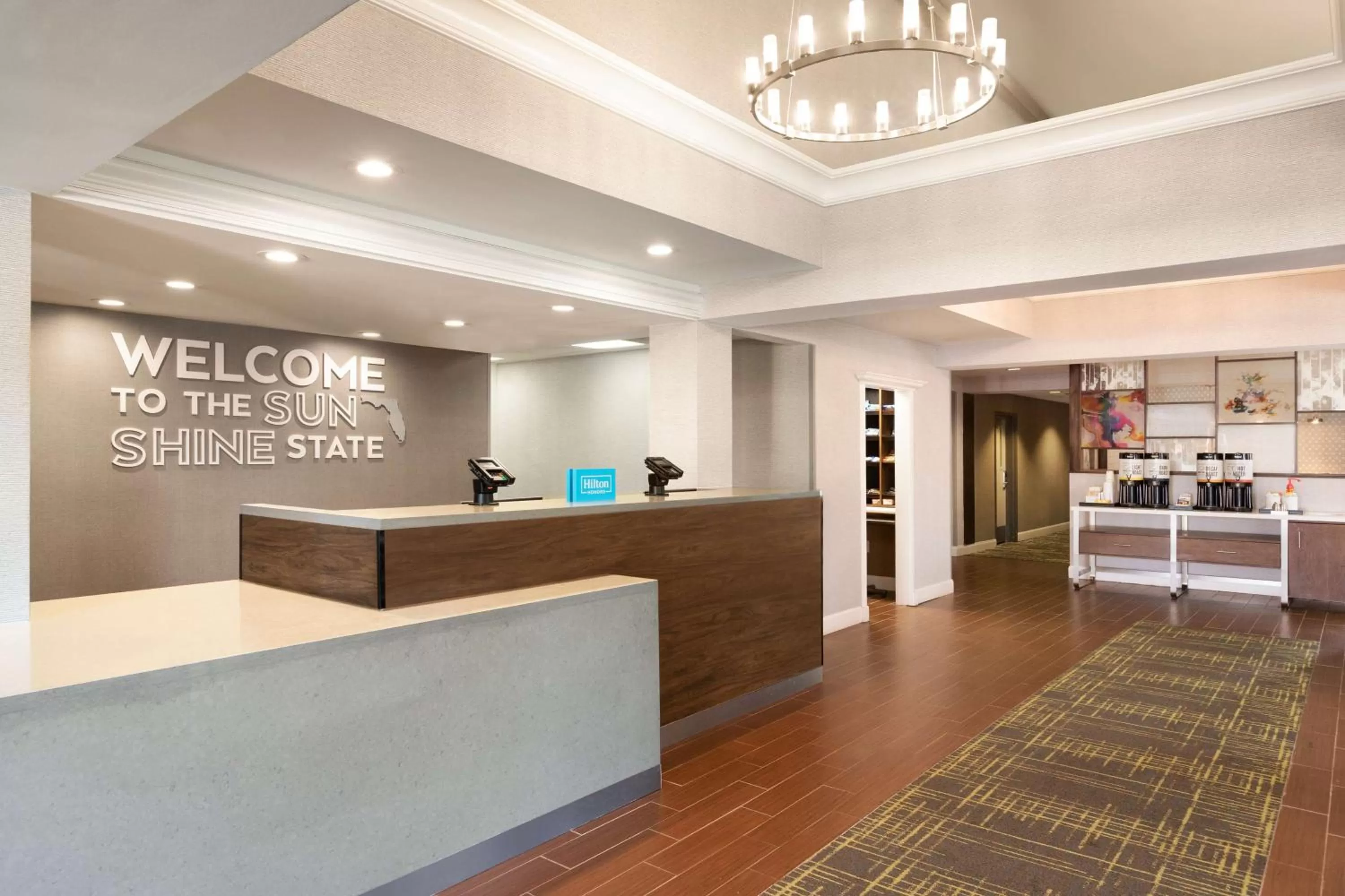 Lobby or reception in Hampton Inn & Suites Fort Lauderdale Airport